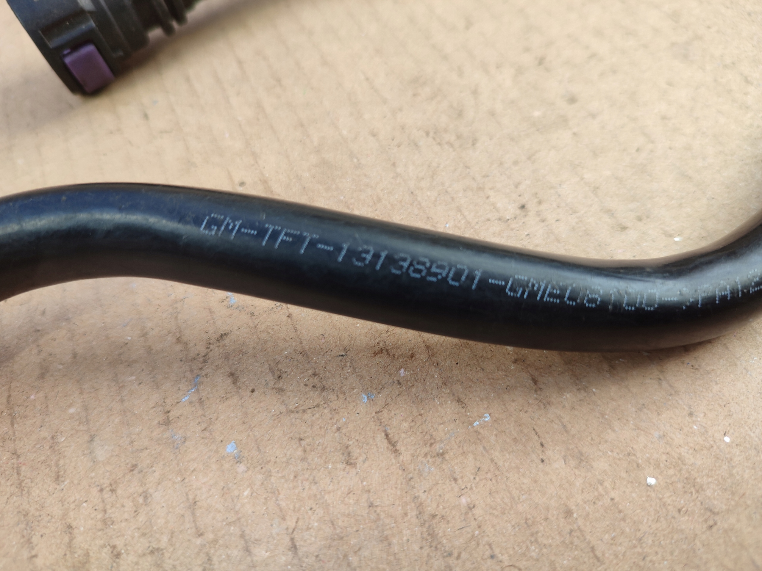 fuel line paliwowy Opel 13138901