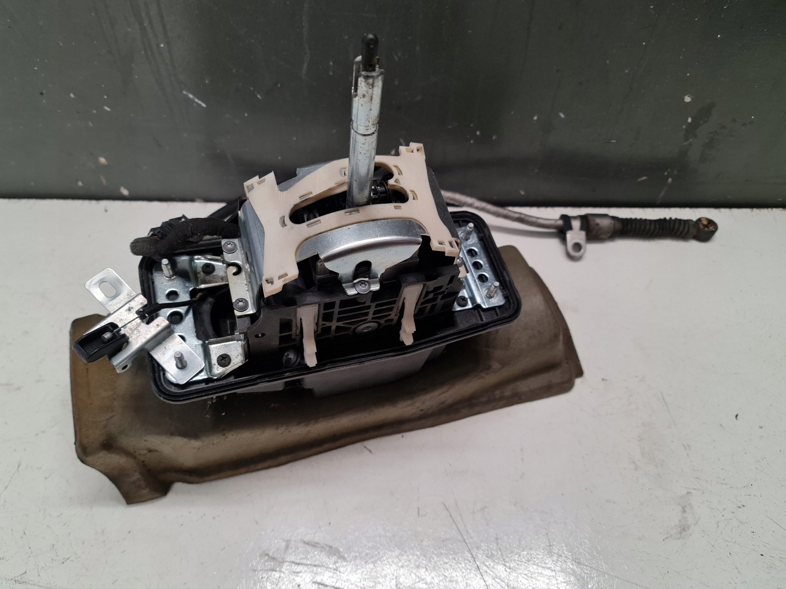 СЕЛЕКТОР ДОМКРАТ BIEGOW AUDI A8 D3 EUe1713041bk