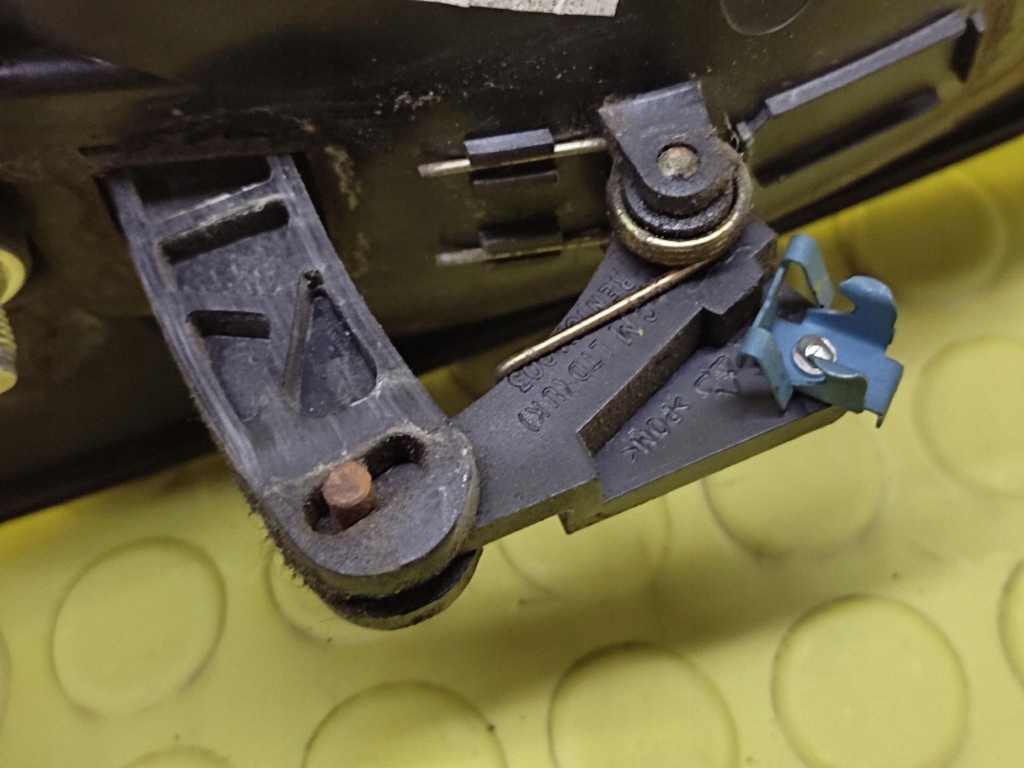 OPEL VIVARO handle left front