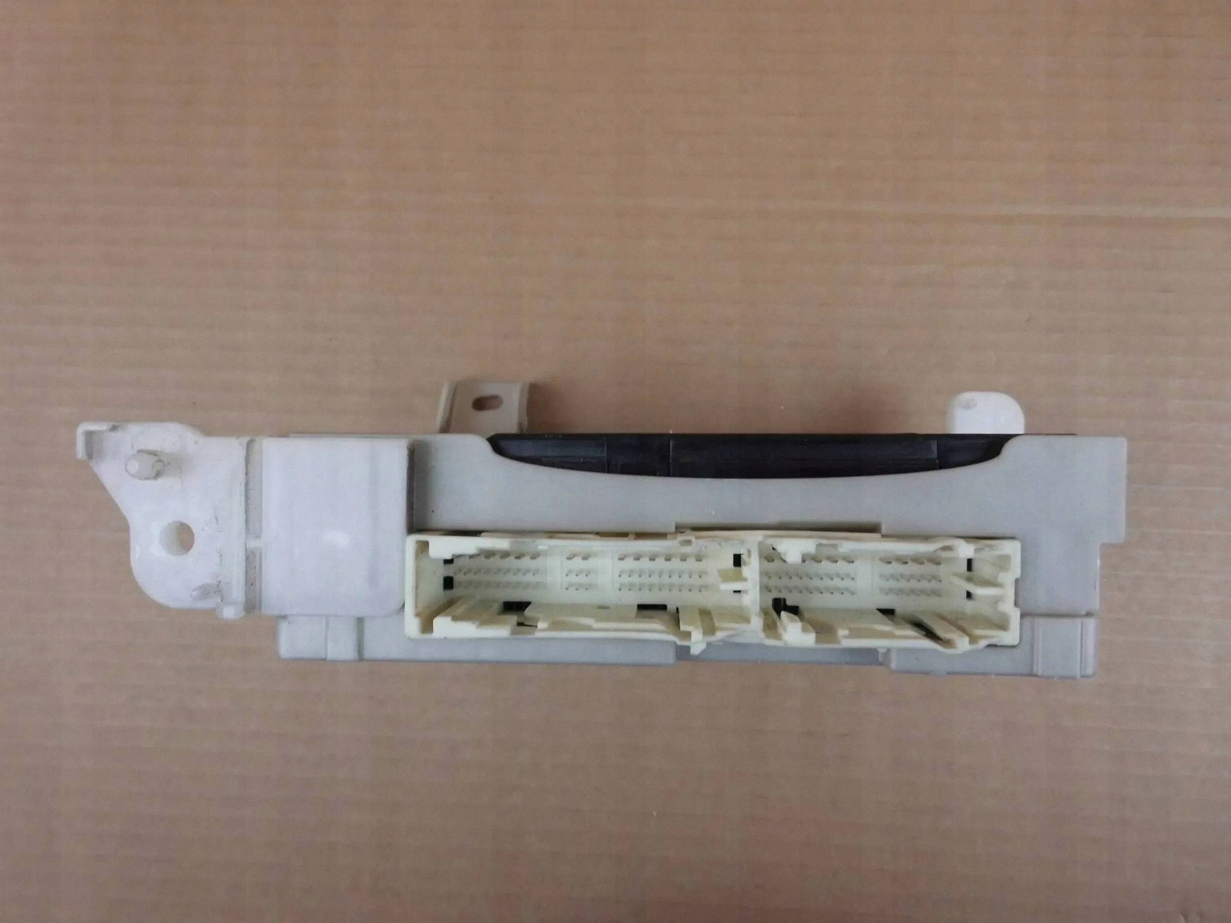 Toyota Yaris III modulo computer centralina komfortu BSI 89221-0D400