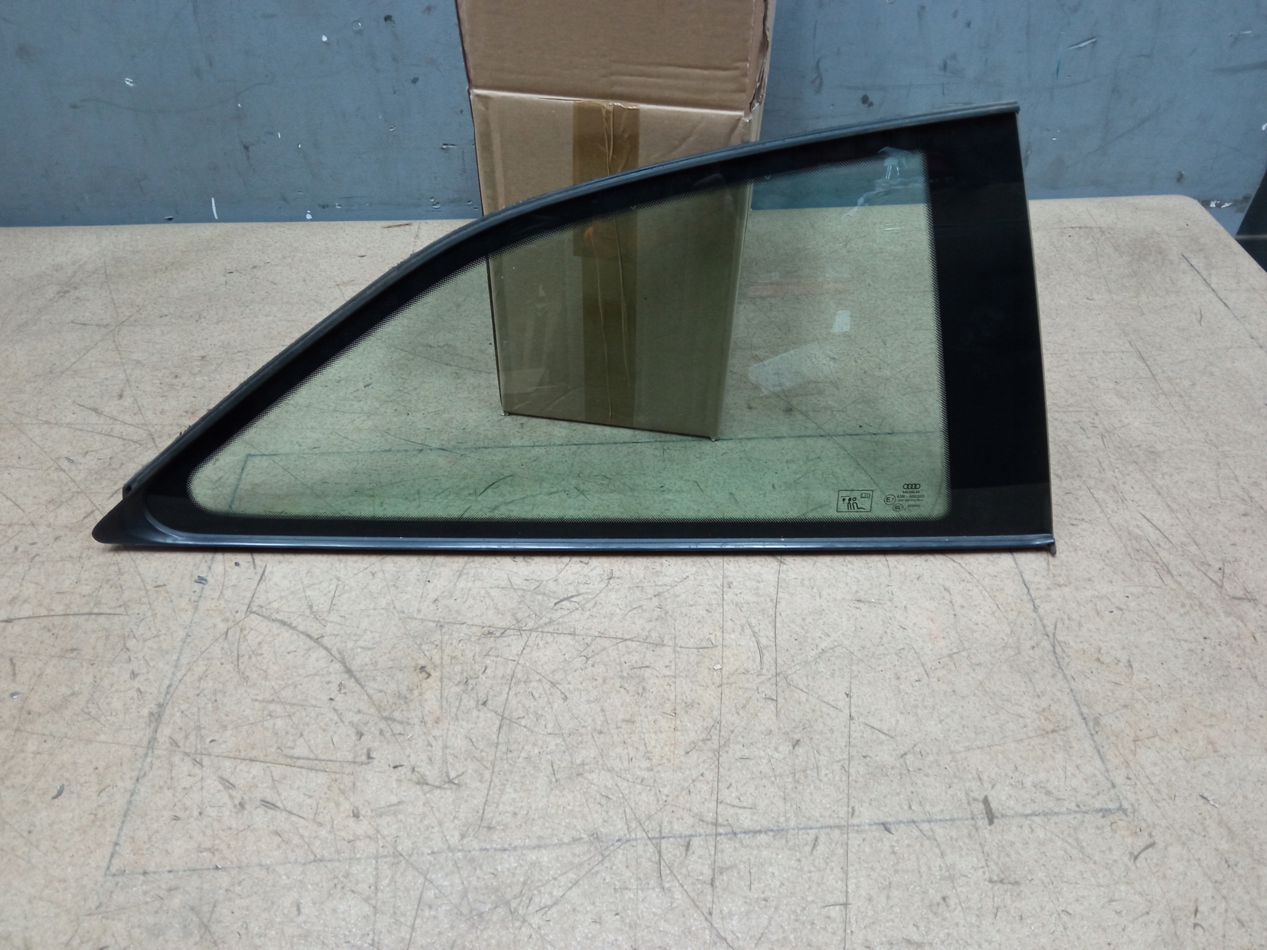 SZYBA PRAWA TYLNA PRAWY TYŁ AUDI A5 8T COUPE 3D 2007-