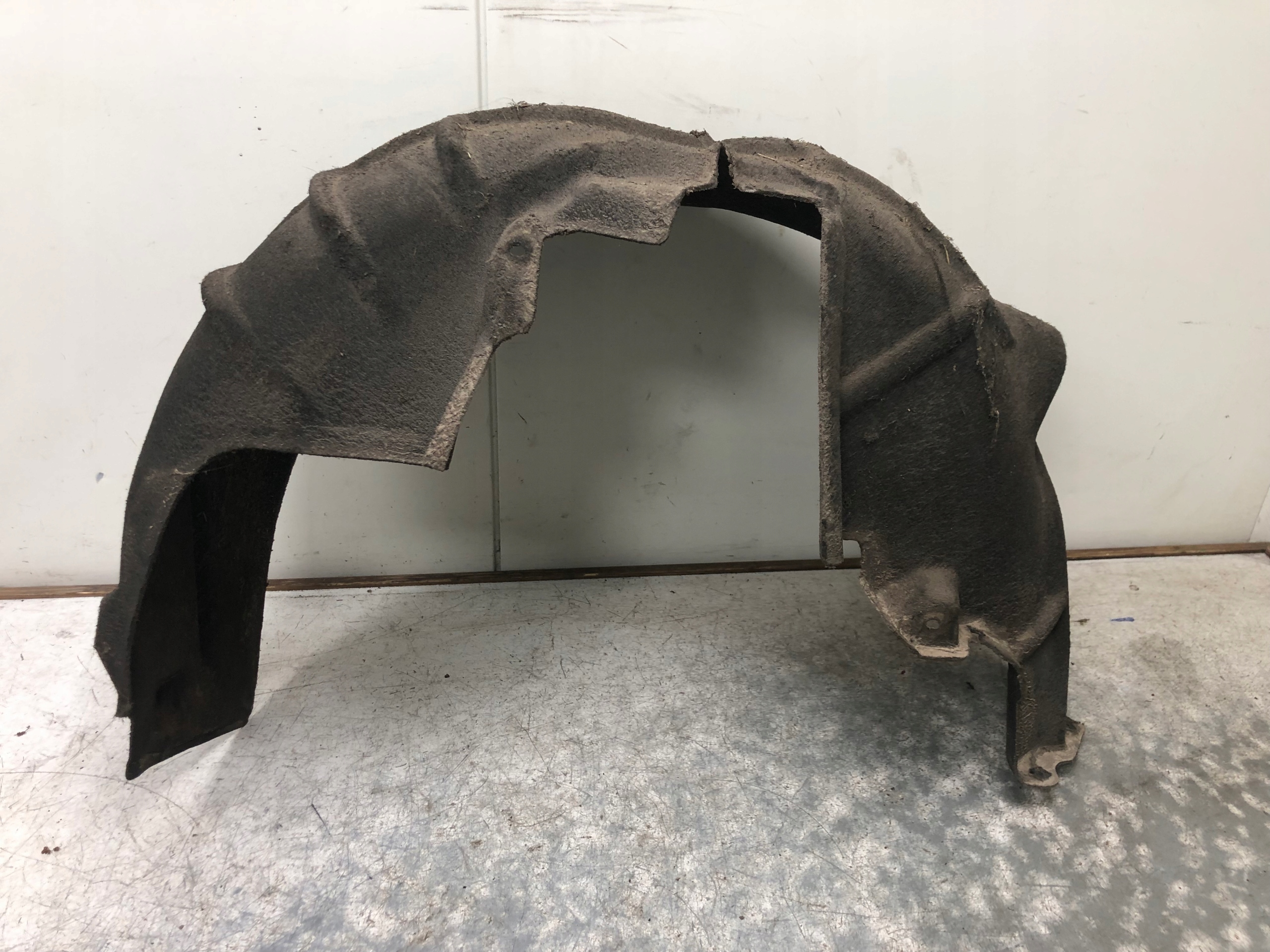 mudguard right rear part SEAT LEON III HB