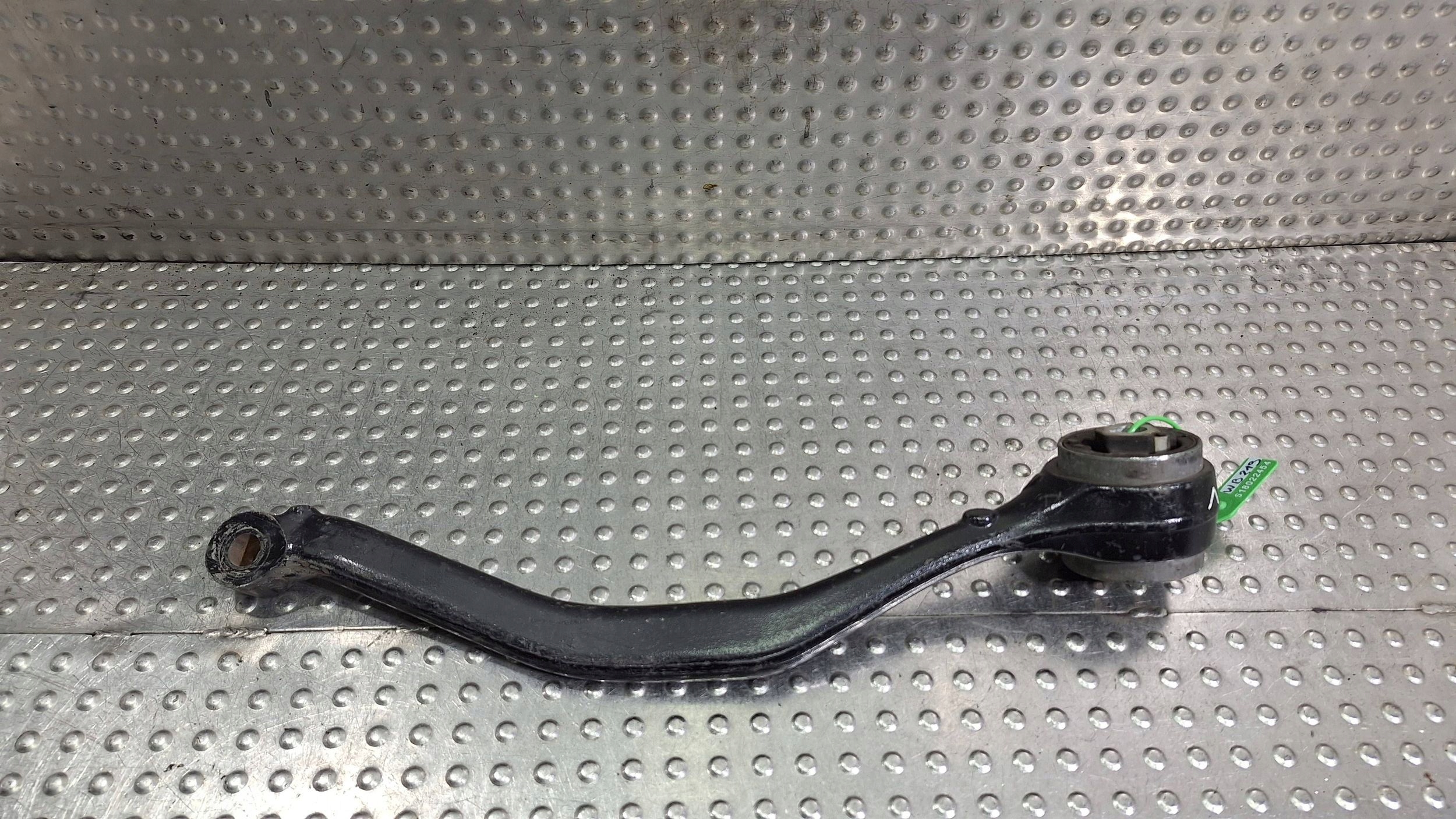 arm front right front upper 3412142 BMW X3 E83