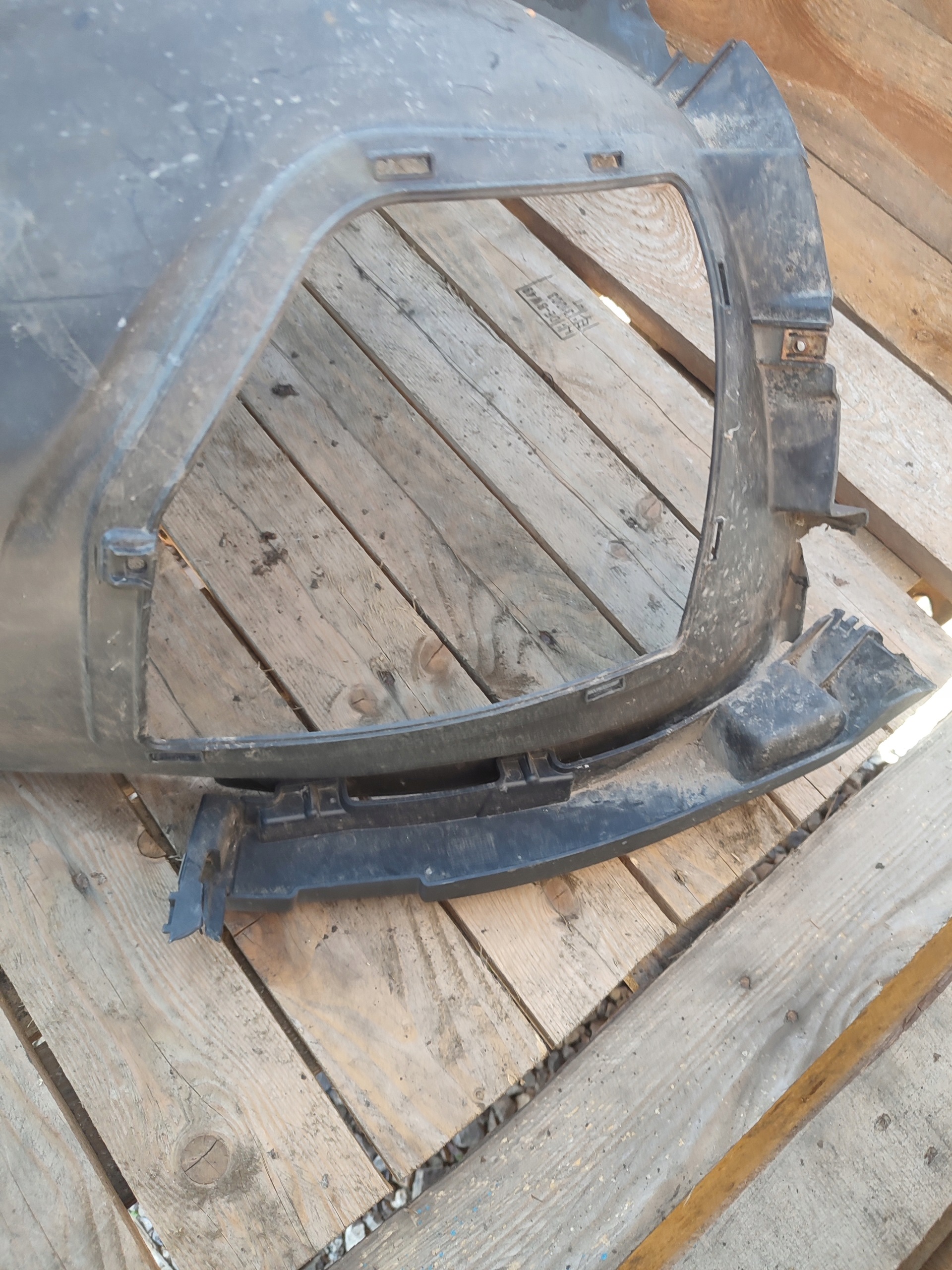 mudguard right front front right PEUGEOT EXPERT JUMPY III 9808363380