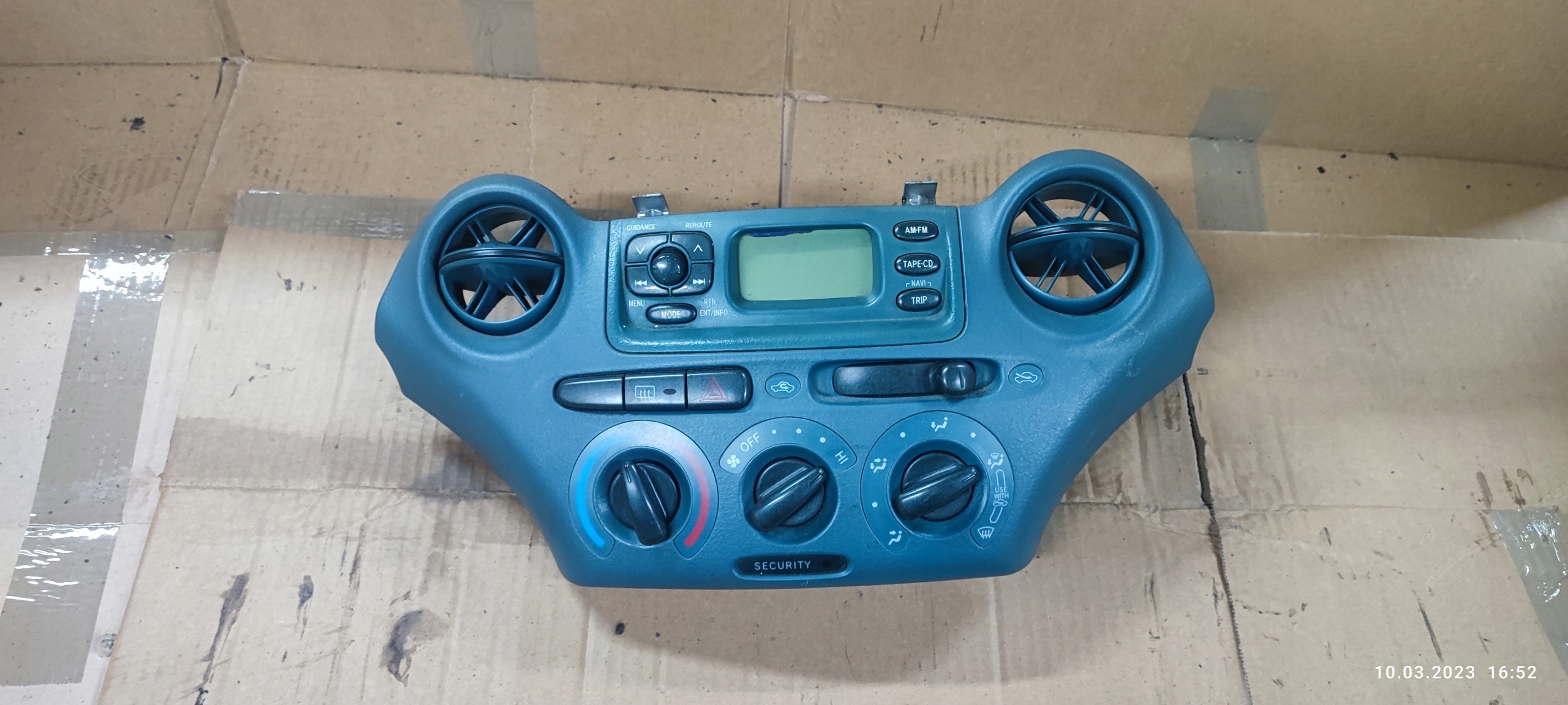 TOYOTA YARIS e Schermo RADIA + PANEL BOCCHETTE