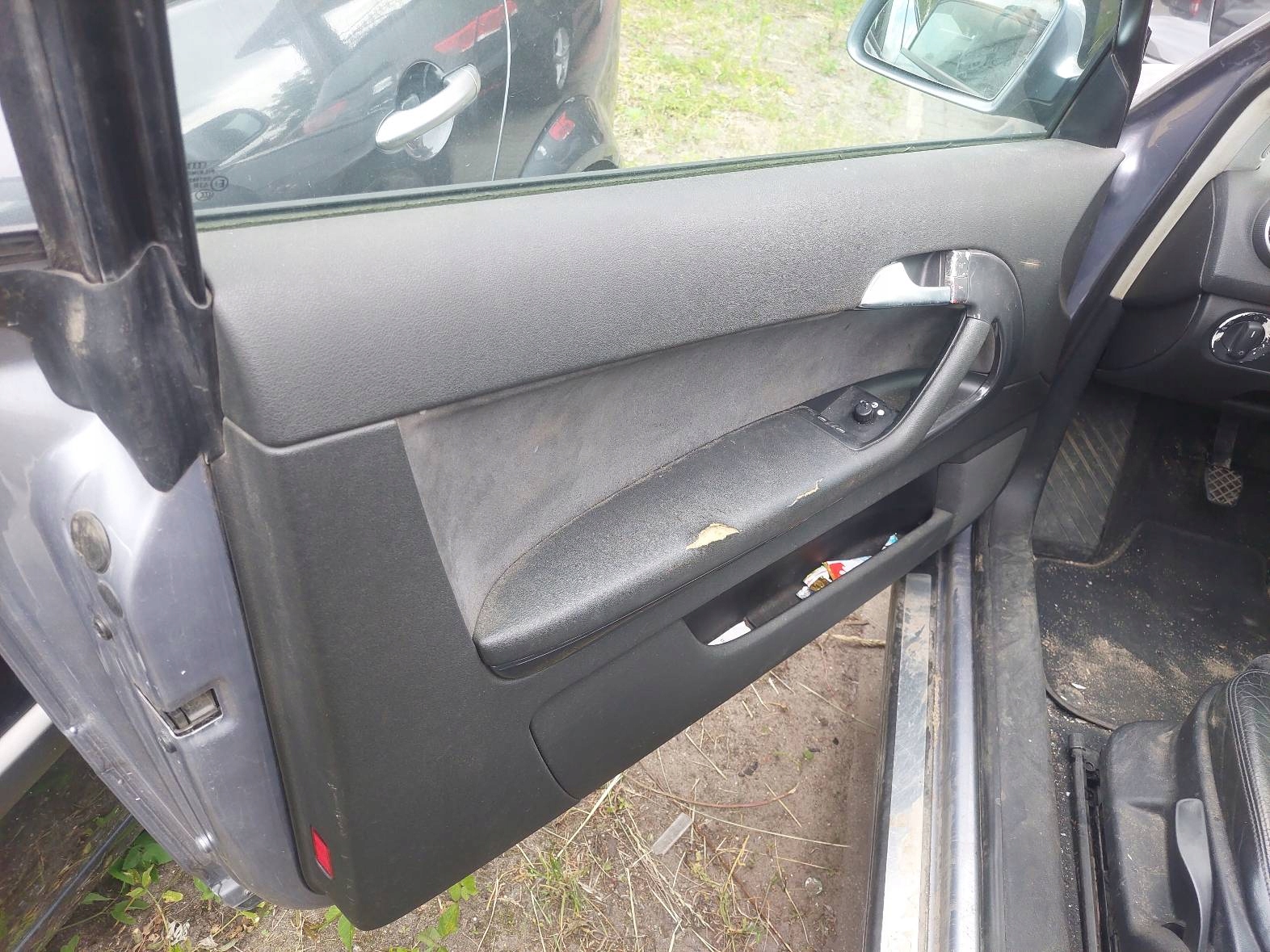 Sitze KOMPLET links rechts Sitz heck+ Seiten AUDI A3 8P HB 3D Halbleder