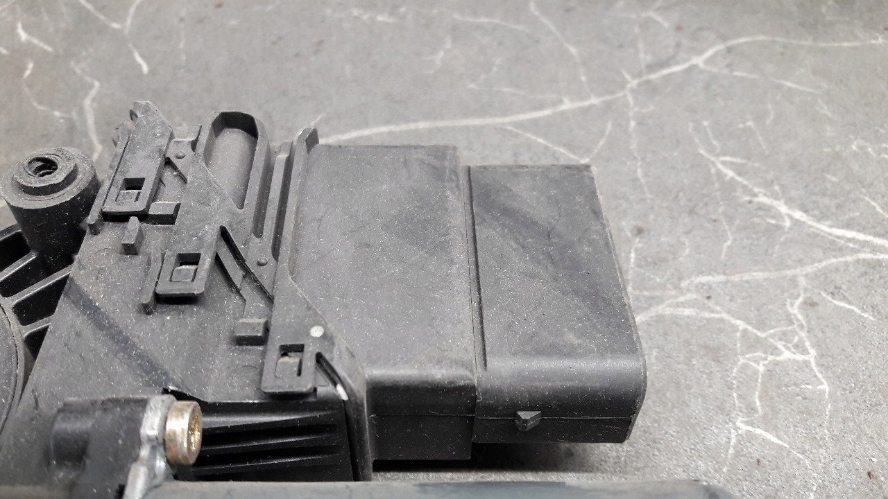 mini motor windows right rear part PASSAT B5 3B9839752BF