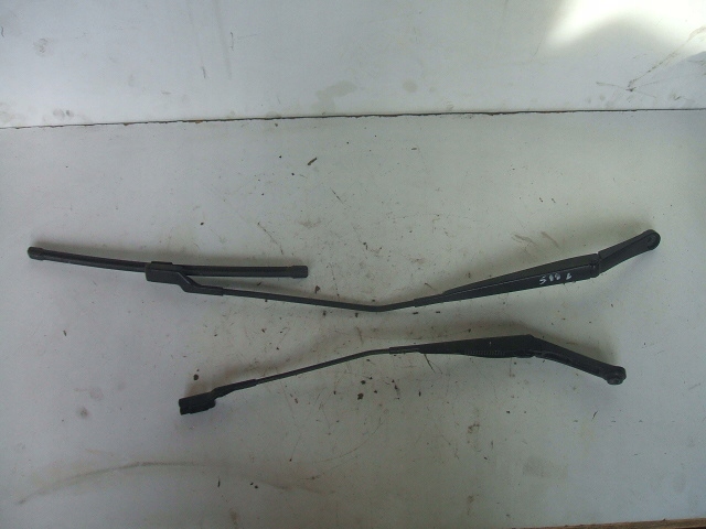 FIAT 500L RAMIĘ WYCIERACZKI PIÓRO RAMIONA