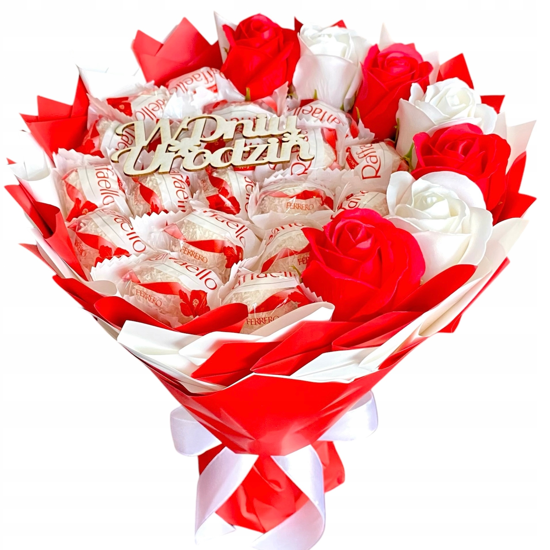 na każdą okazję napis Słodki Bukiet Raffaello z różami mydlanymi