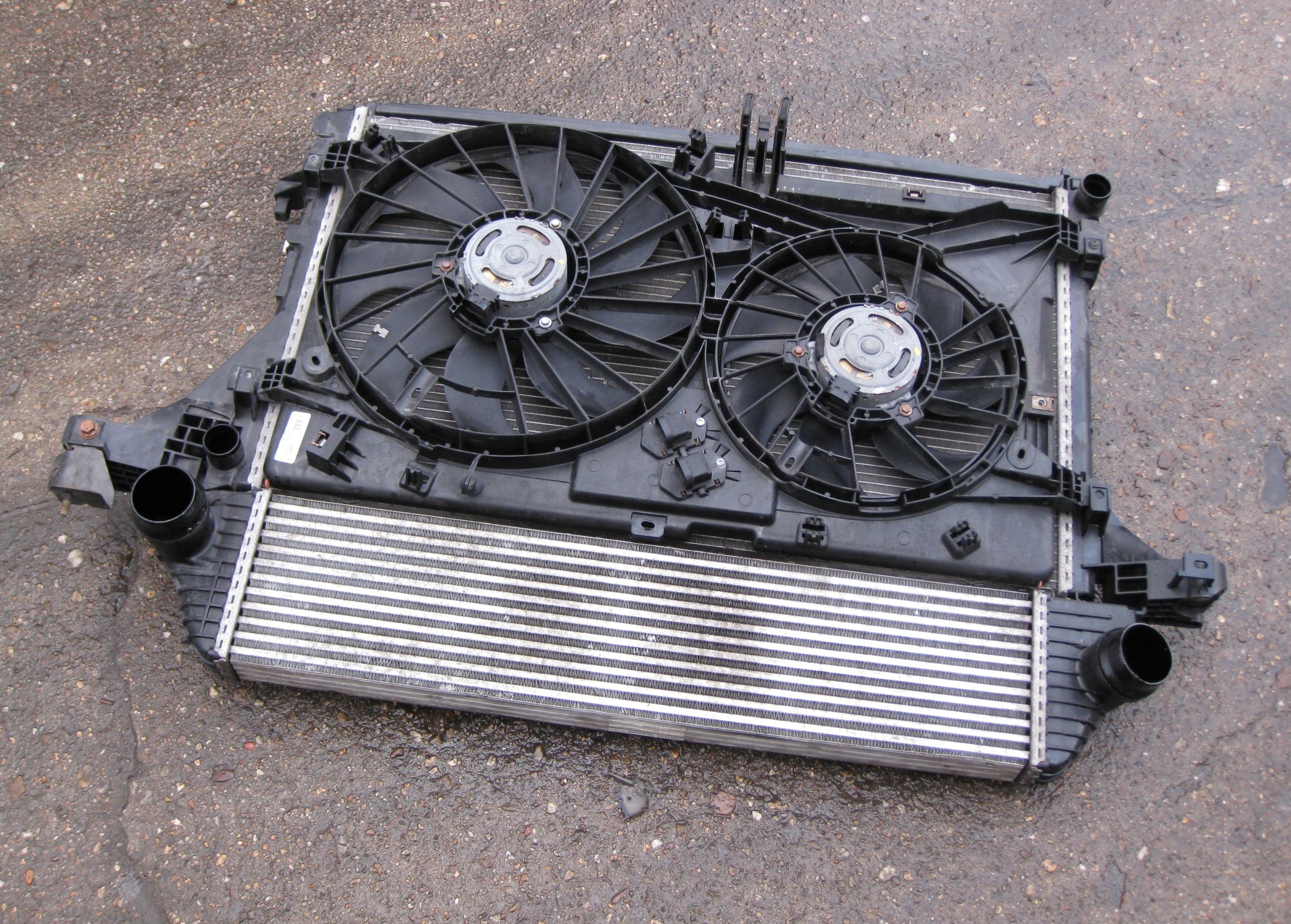 RENAULT MASTER III MOVANO B 2.3 DCI radiator KOMPLET of radiators 214106556R