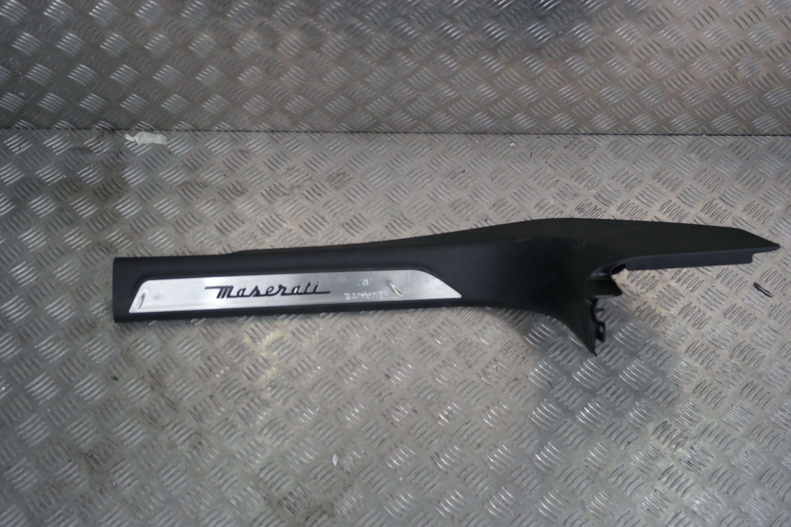 670040373 - MASERATI LEVANTE ПЕДАЛЬ ПОРОГА ВНУТРІШНЯ ПРАВА