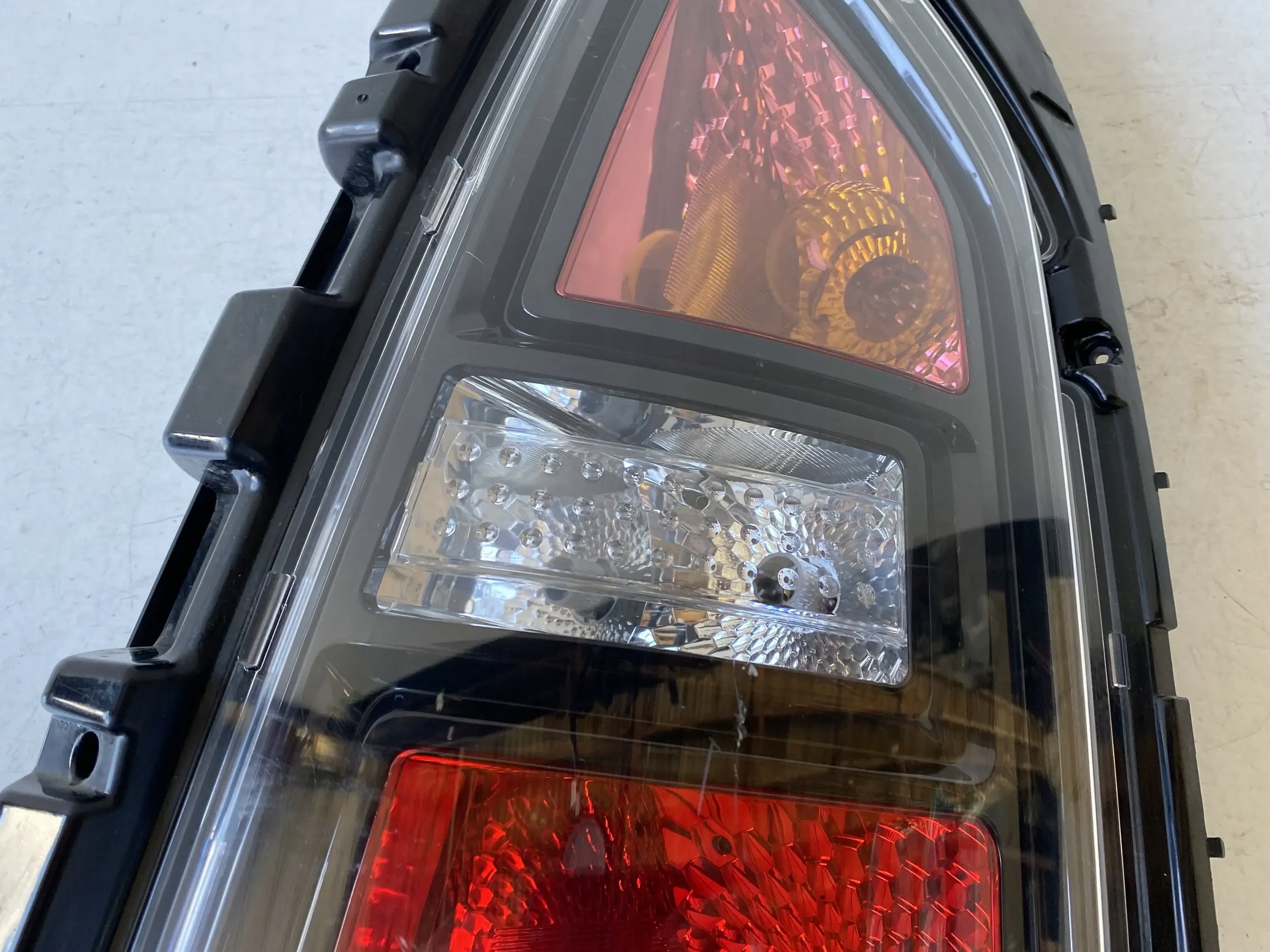 правый задний фонарь kia SOUL 2009 год