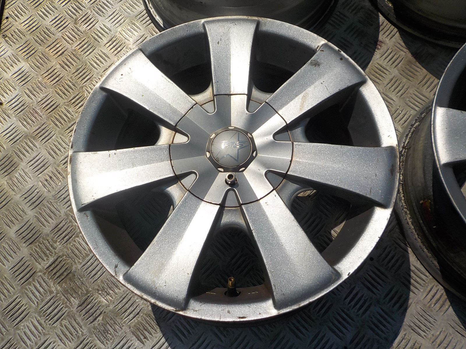 AUDI A4 B5 PASSAT B5 discs aluminium R15 5x112 4506515