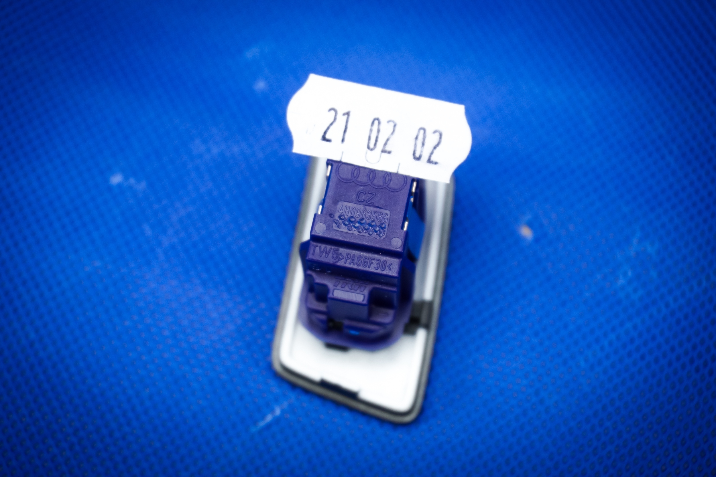 switch jakosci air Audi A8 4H 4H0963566