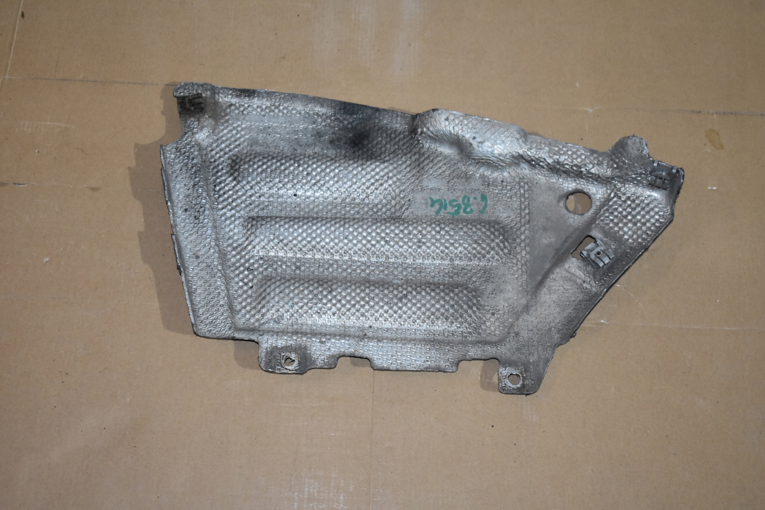 IDEALNA cover chassis right PORSCHE CAYENNE 9Y 1