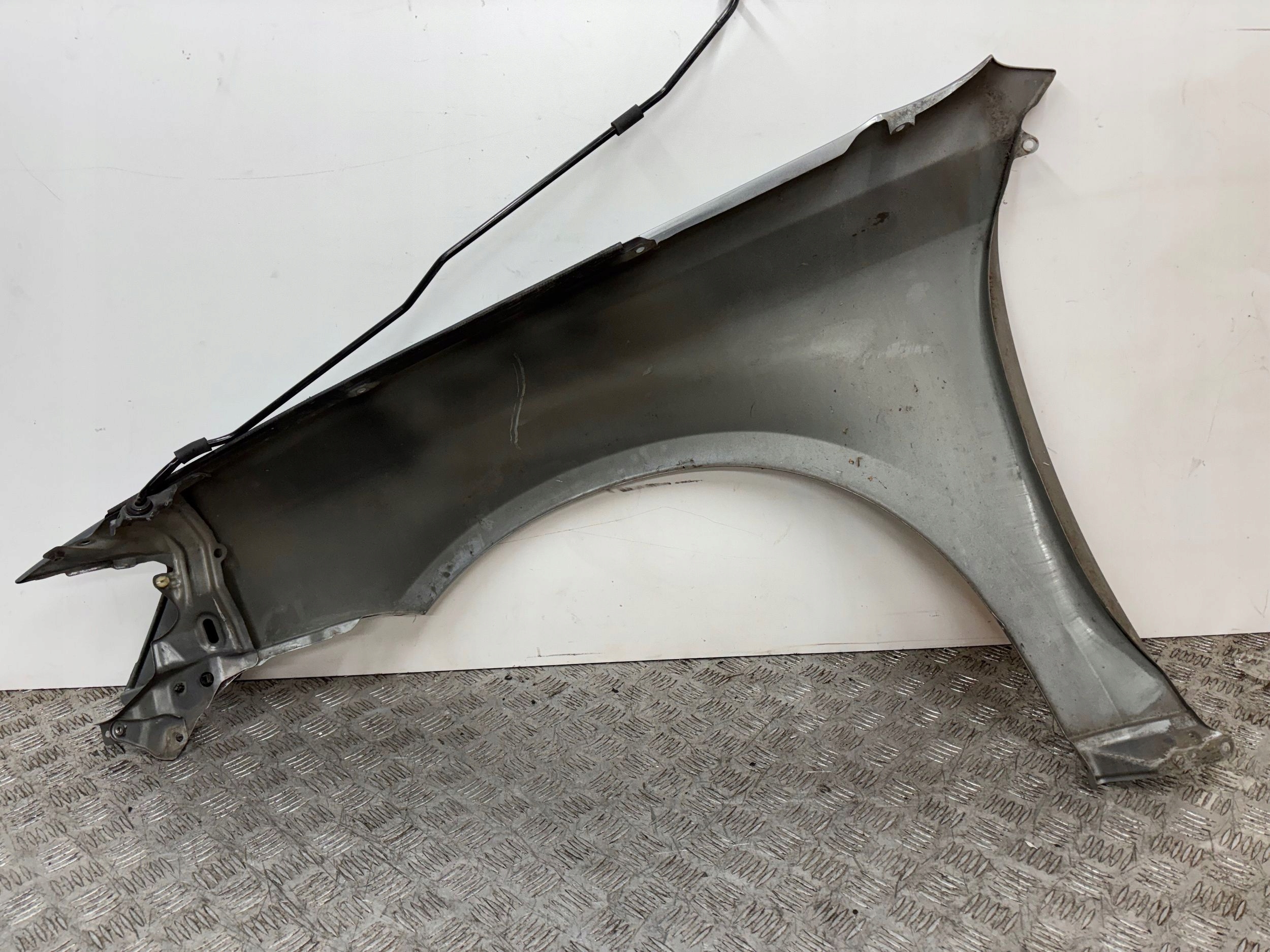 fender front front right SUBARU OUTBACK
