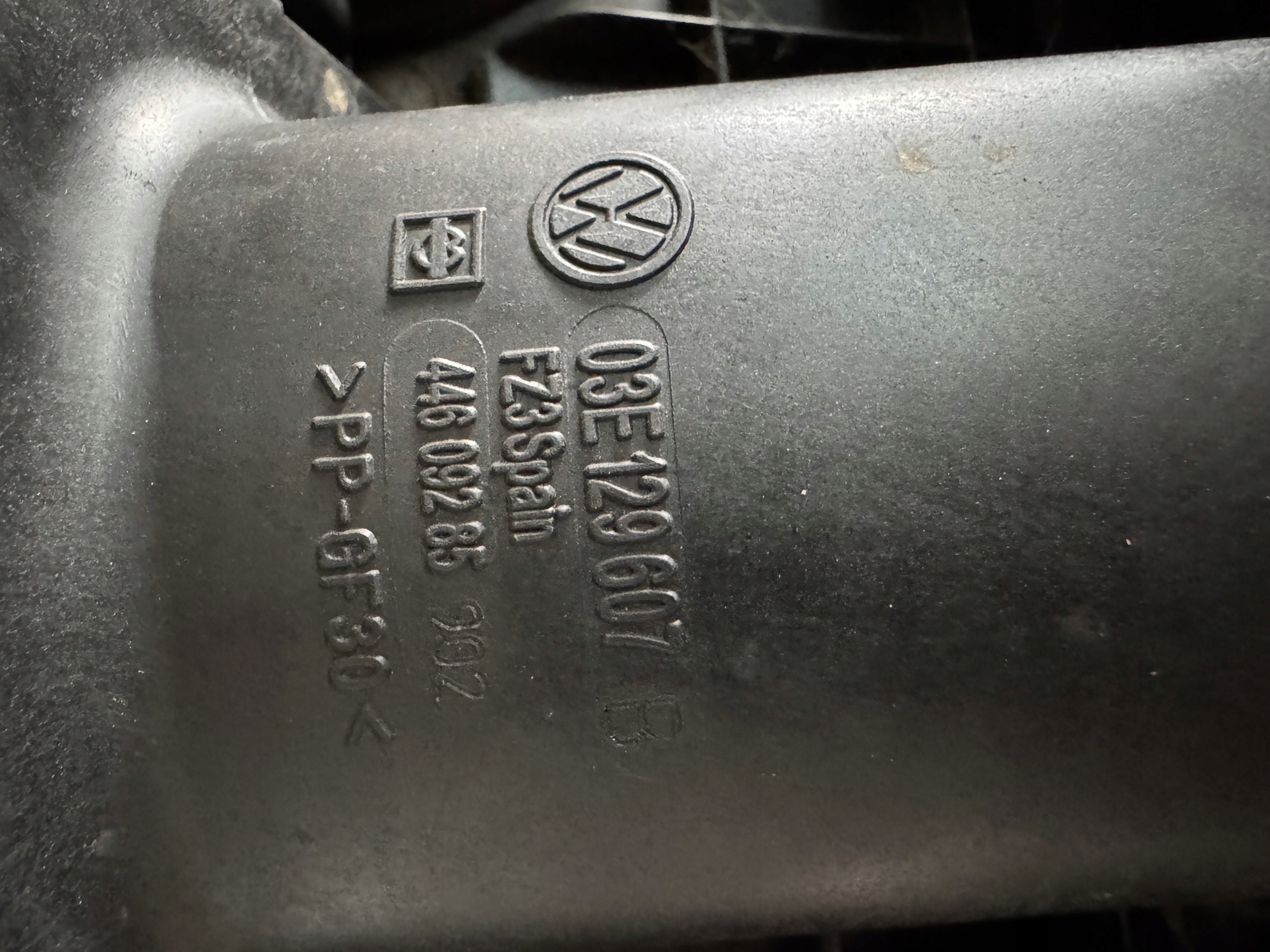 Gehäuse filter luft SKODA FABIA und 1.2 03E129607B