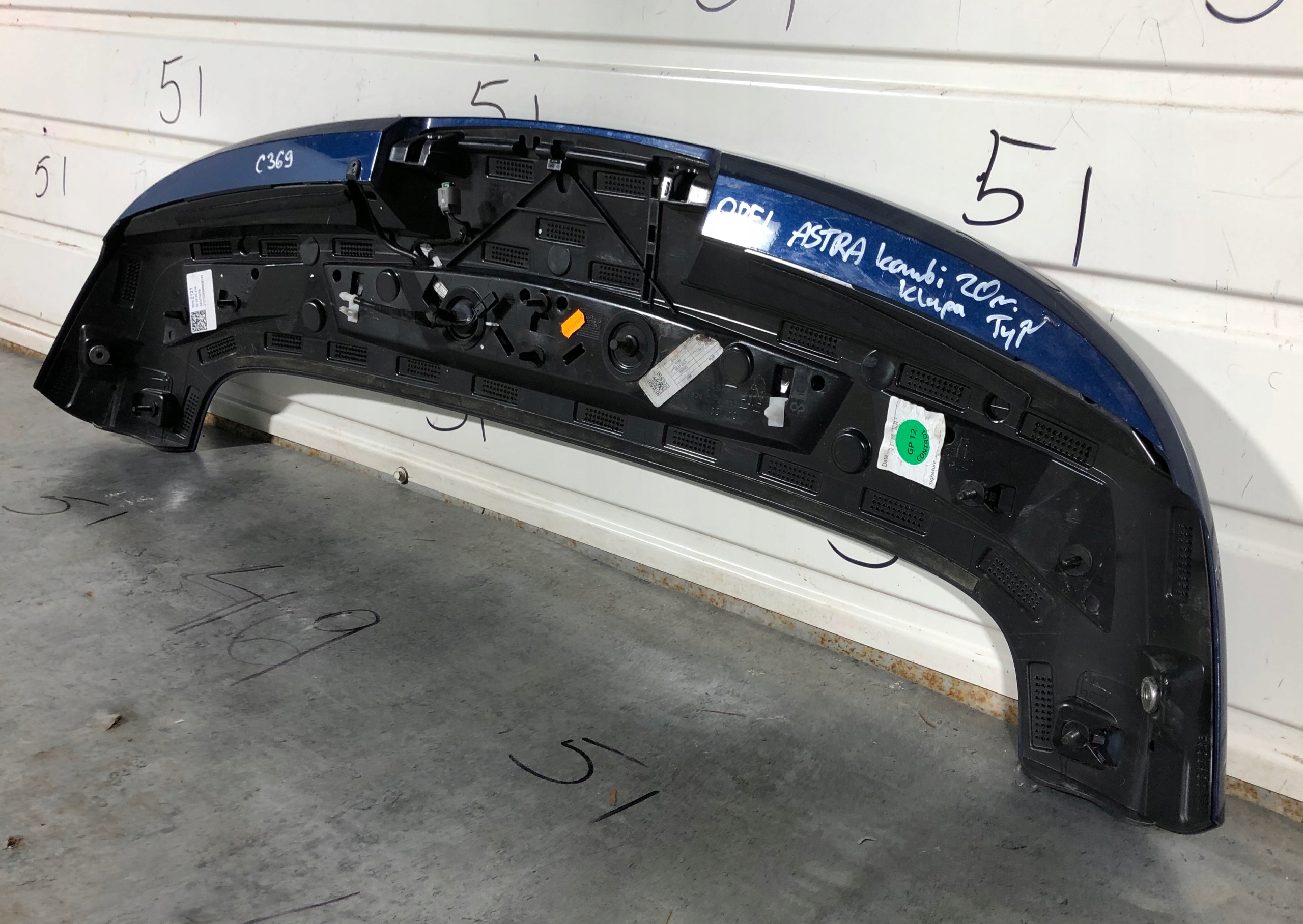 спойлер Z23F 39037080 39202121 opel ASTRA K V