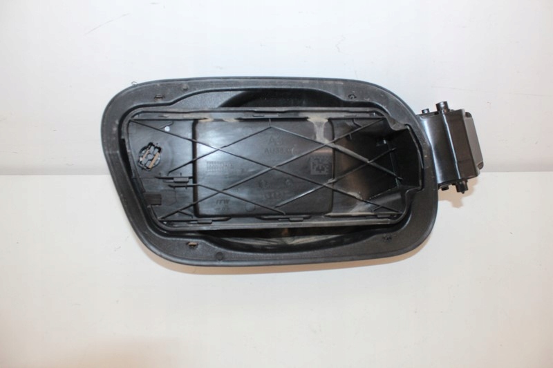 AUDI A3 8V SPORTBACK 2012-2020 KLAPKA WLEWU PALIWA