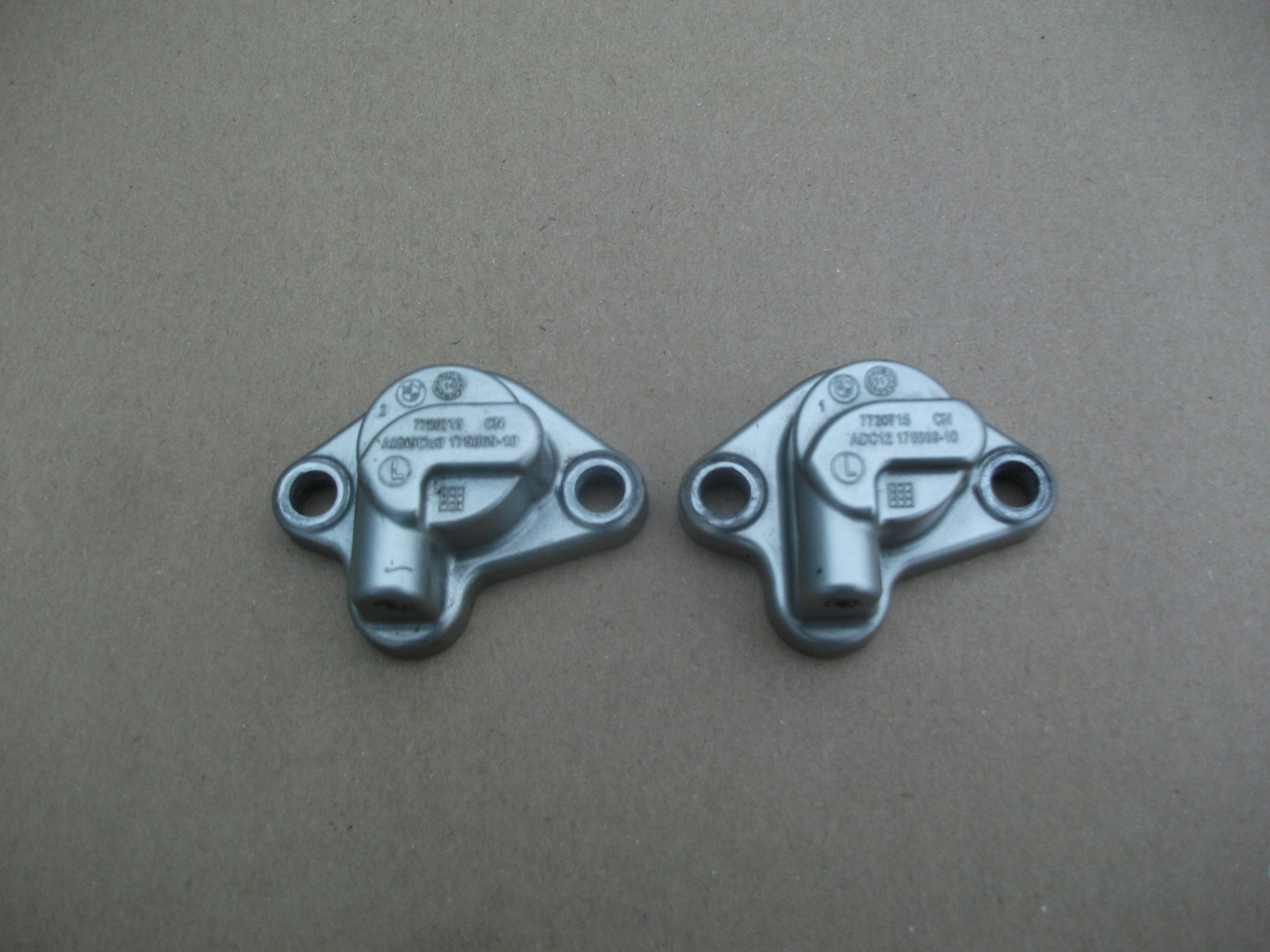 BMW K1600 GTL ZASLEPKA NAPINACZA ROZRZADU DEKIELEK