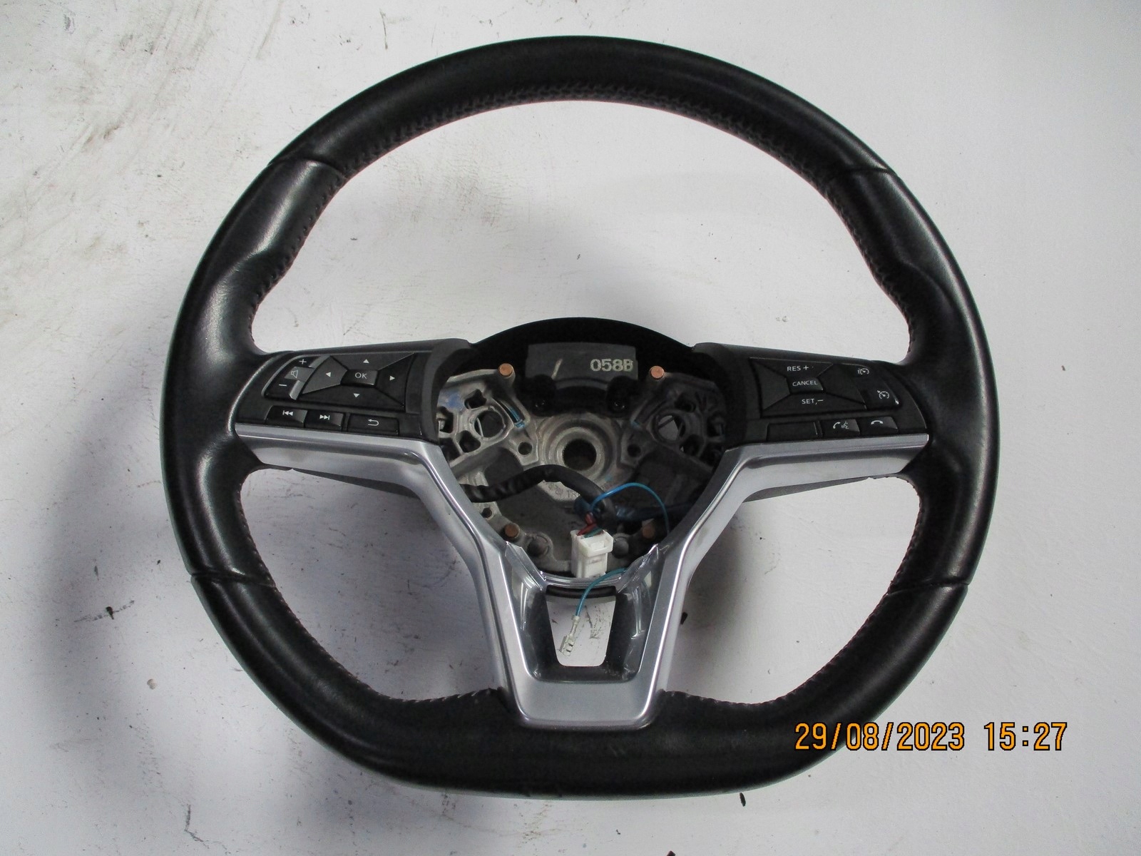 lenkrad NISSAN QASHQAI II J11