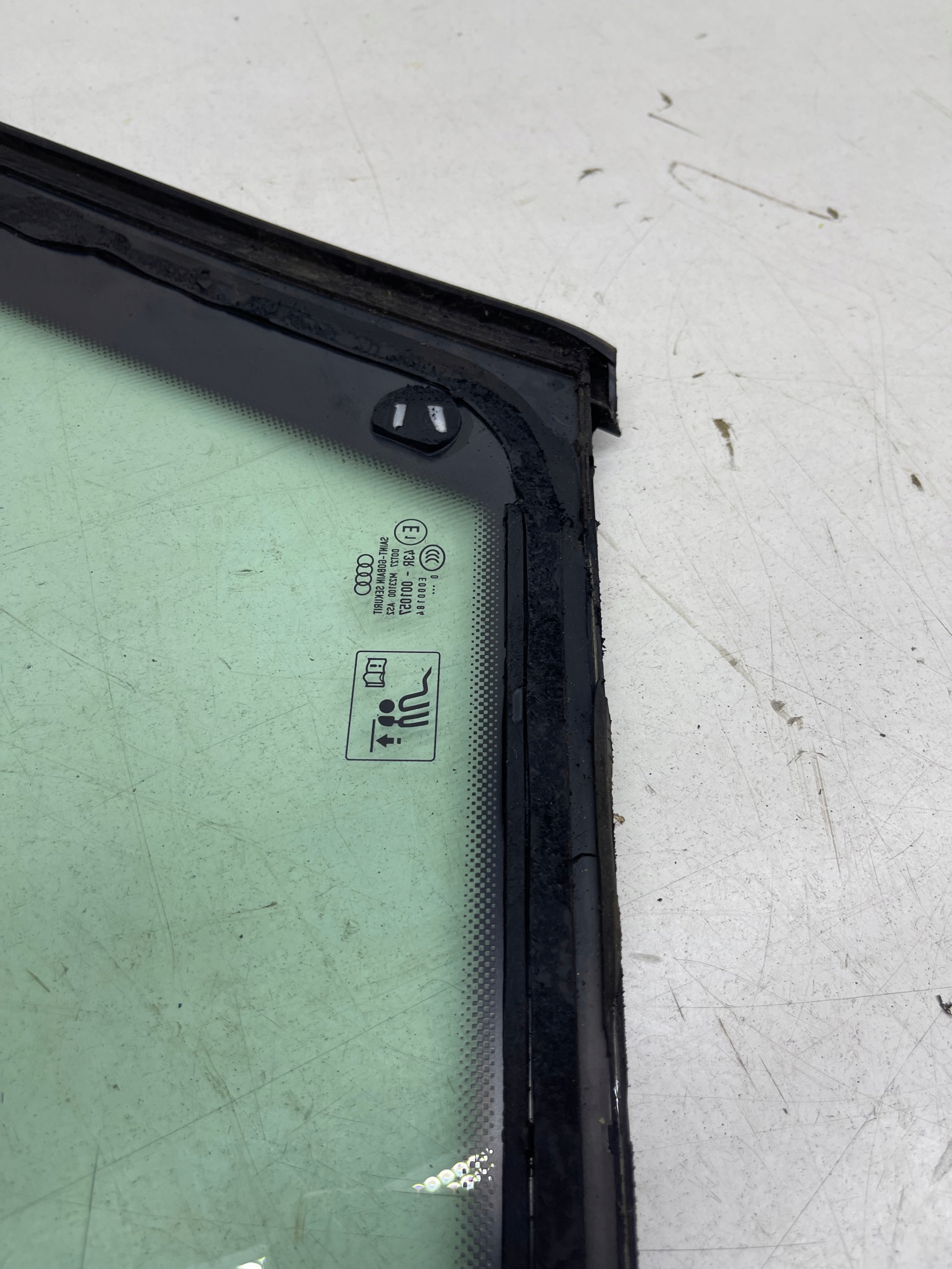 AUDI A6 C7 sedan window bodywork left rear part original!