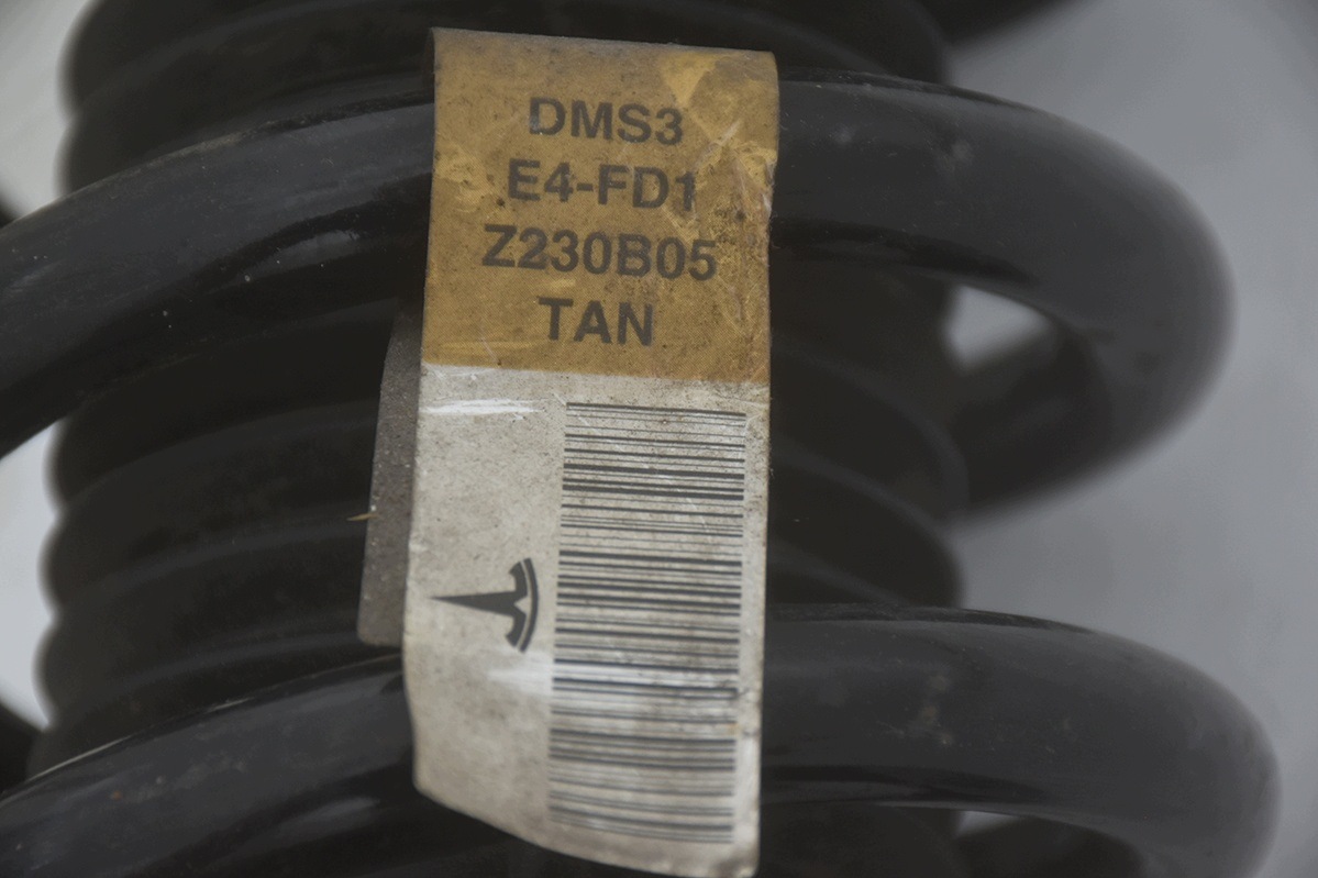 shock absorber front * front TESLA S 4WD 1030607-00-G