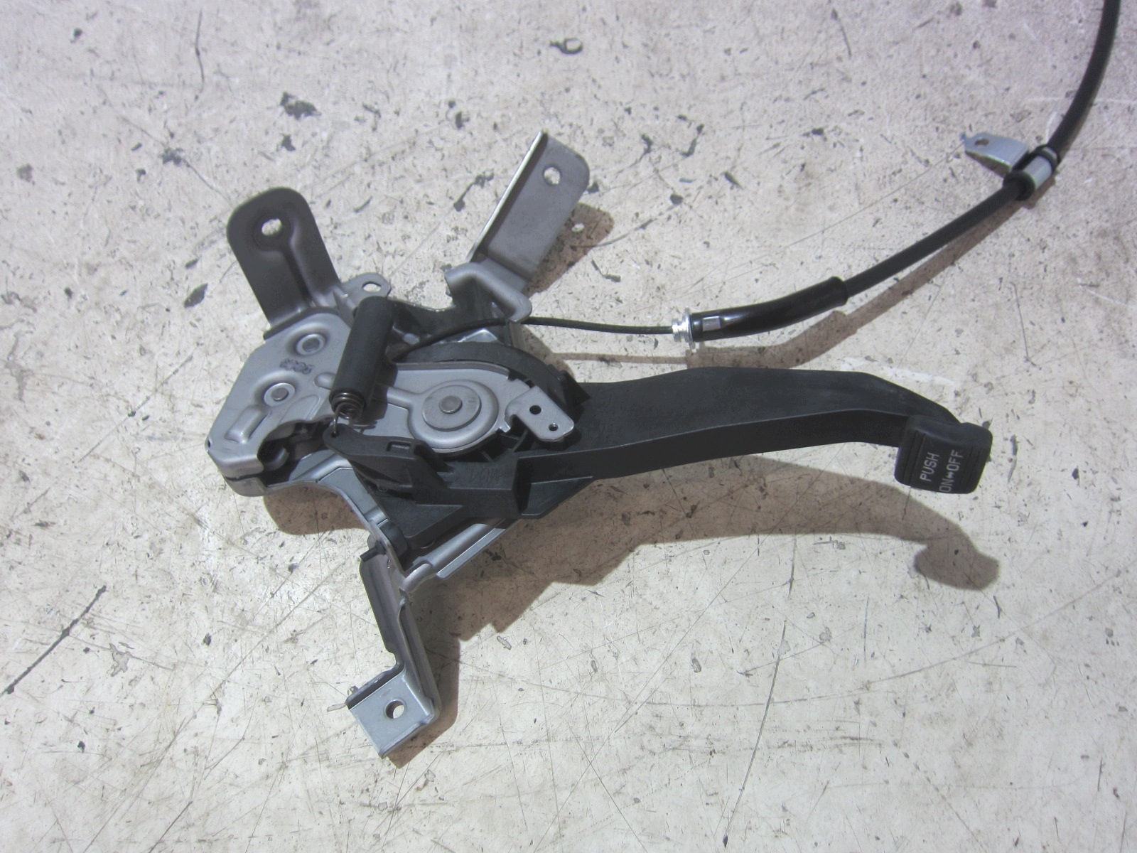 KIA SORENTO IV MQ4 páčka lanko páčka PEDAL elektrická brzda