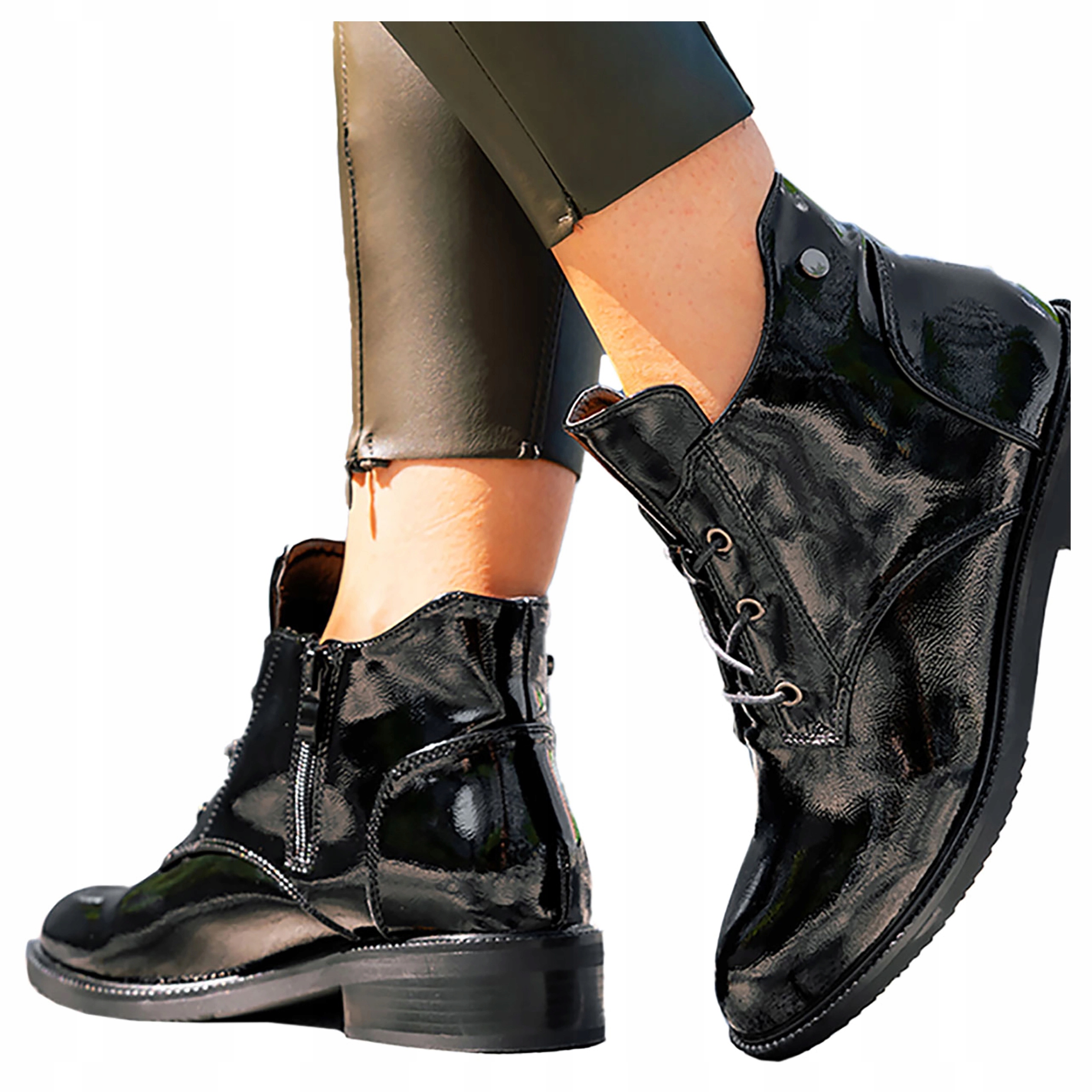 Dámské Kotníkové Boty Černé Lakované Na Nízkém Šněrovacím Kotníku Casu vel. 39