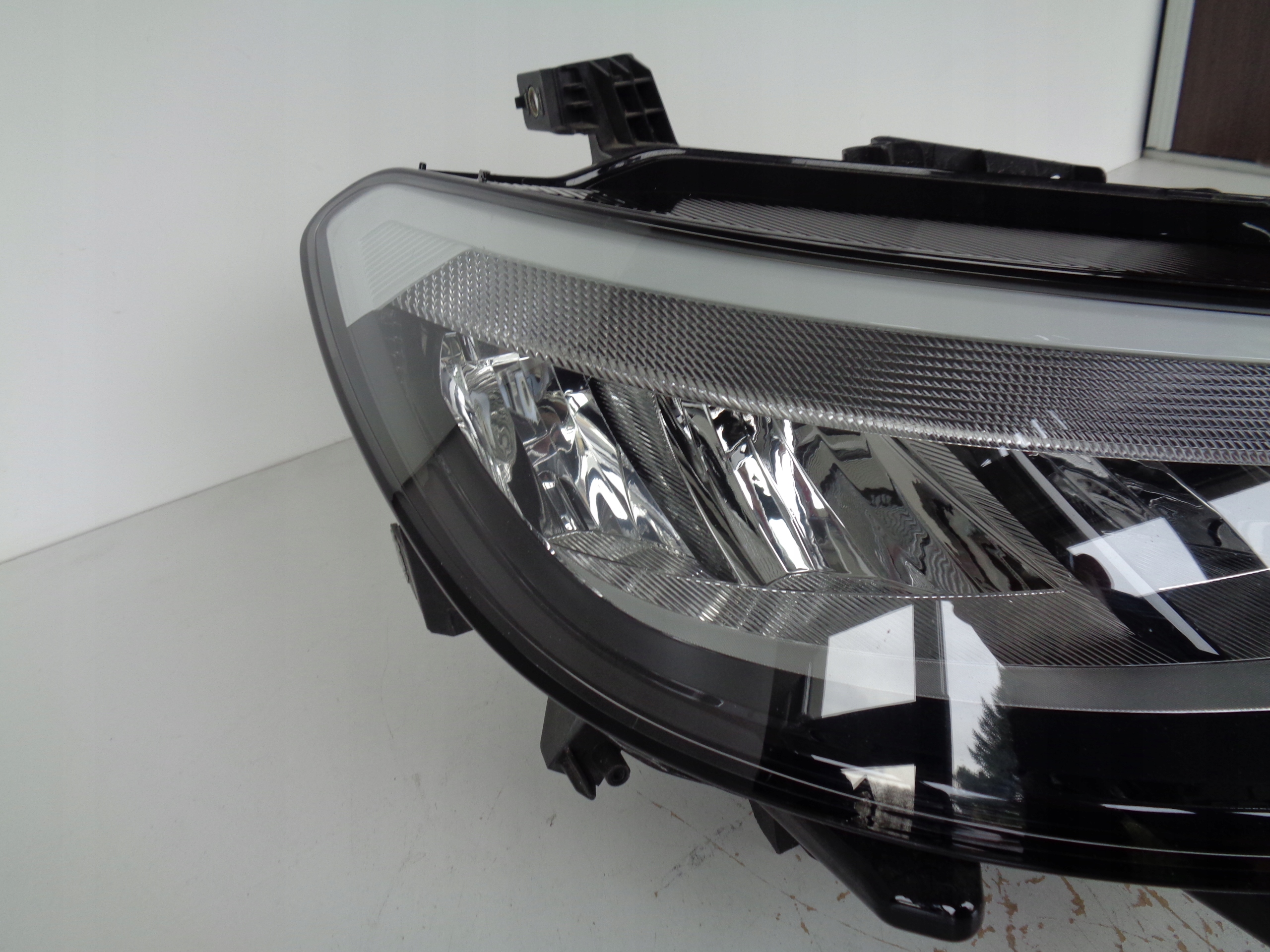light right REFLEKTOR VW ID3 10A 21- FULL LED