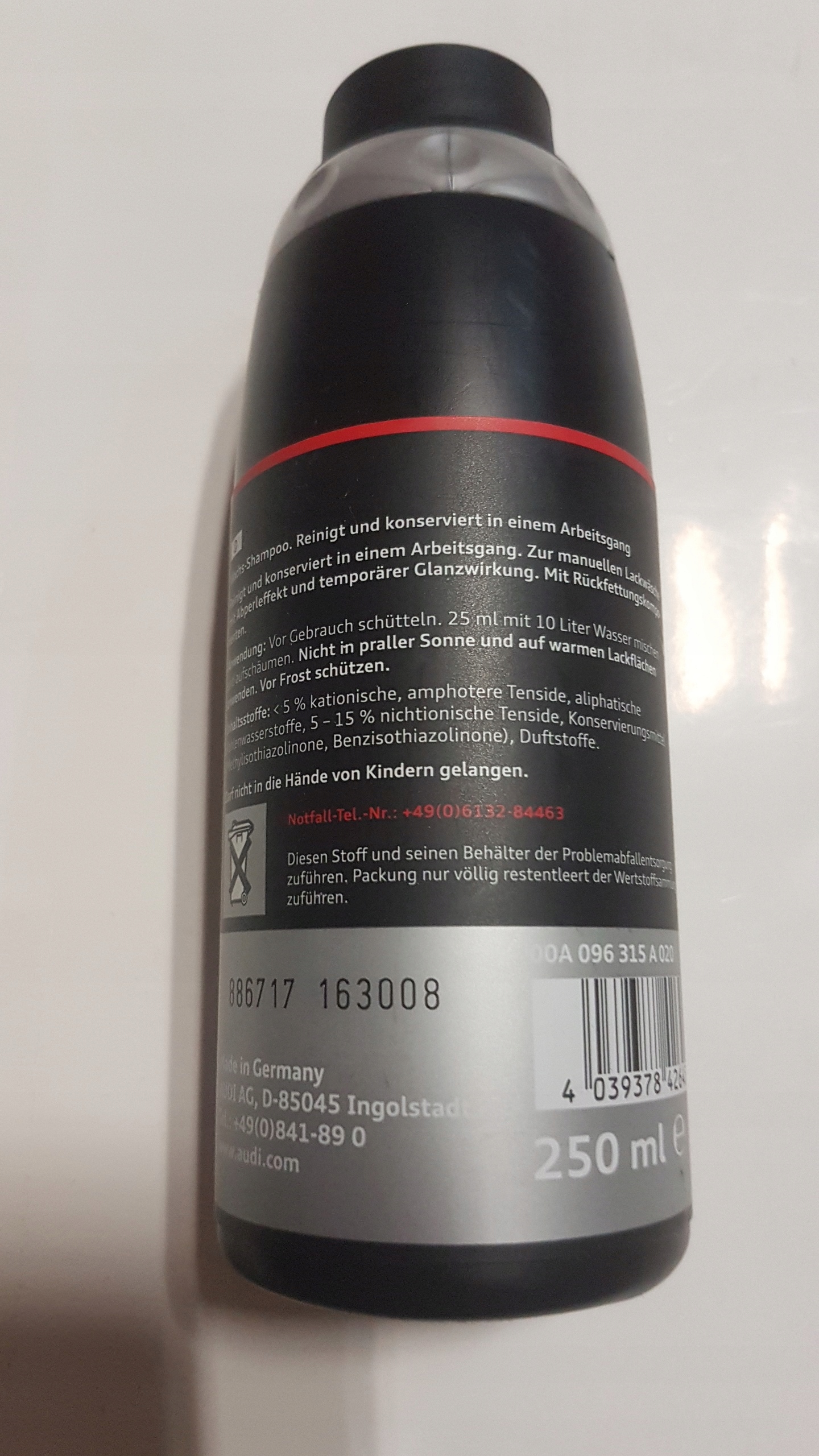 VW ORYGINAŁ ŚRODEK WOSK DO POLEROWANIA NADWOZIA Producent Audi OE