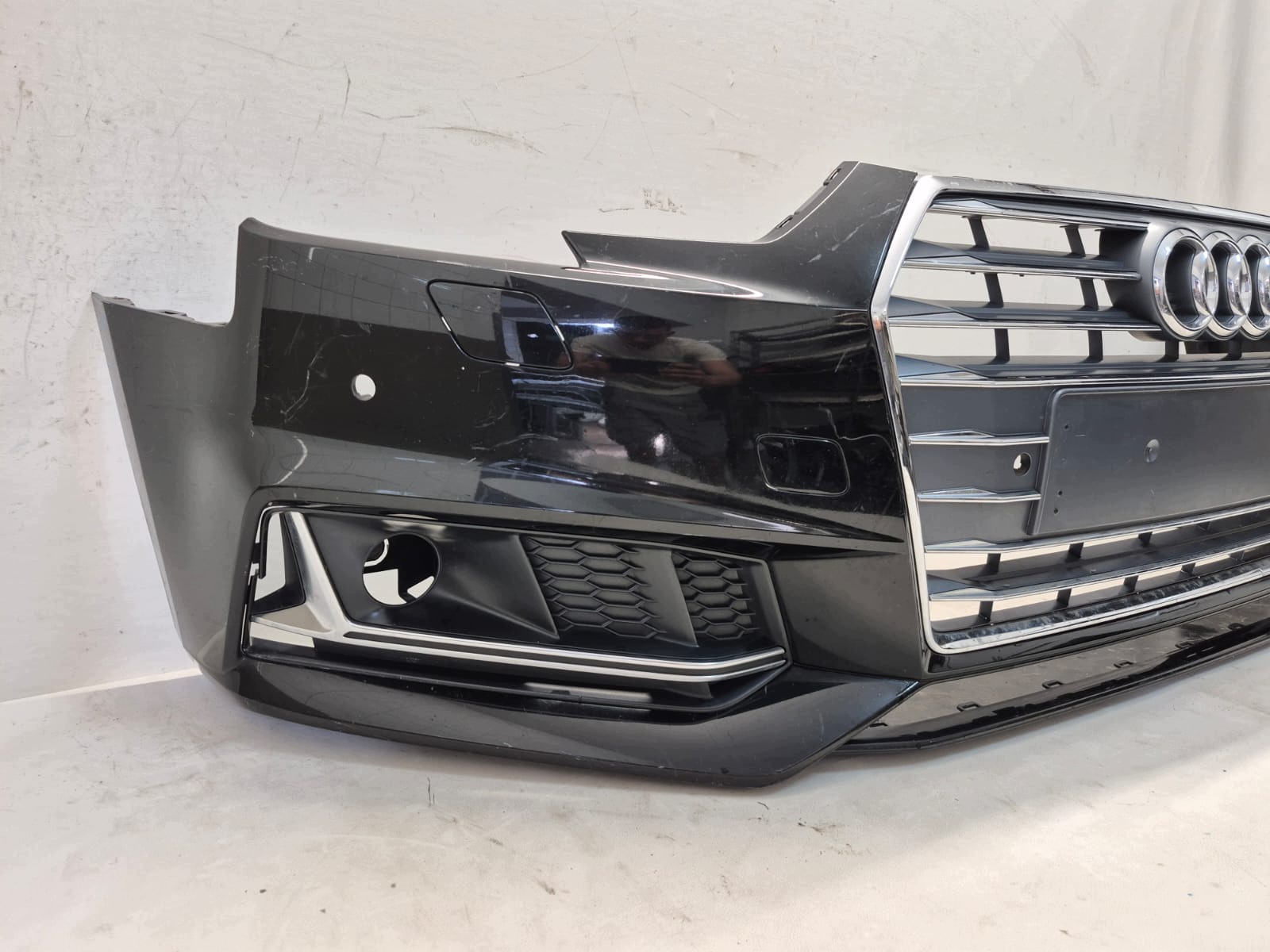 AUDI A4 B9 8W S-LINE 15-19 bumper front front SPR 4XPDC 8W0807437F