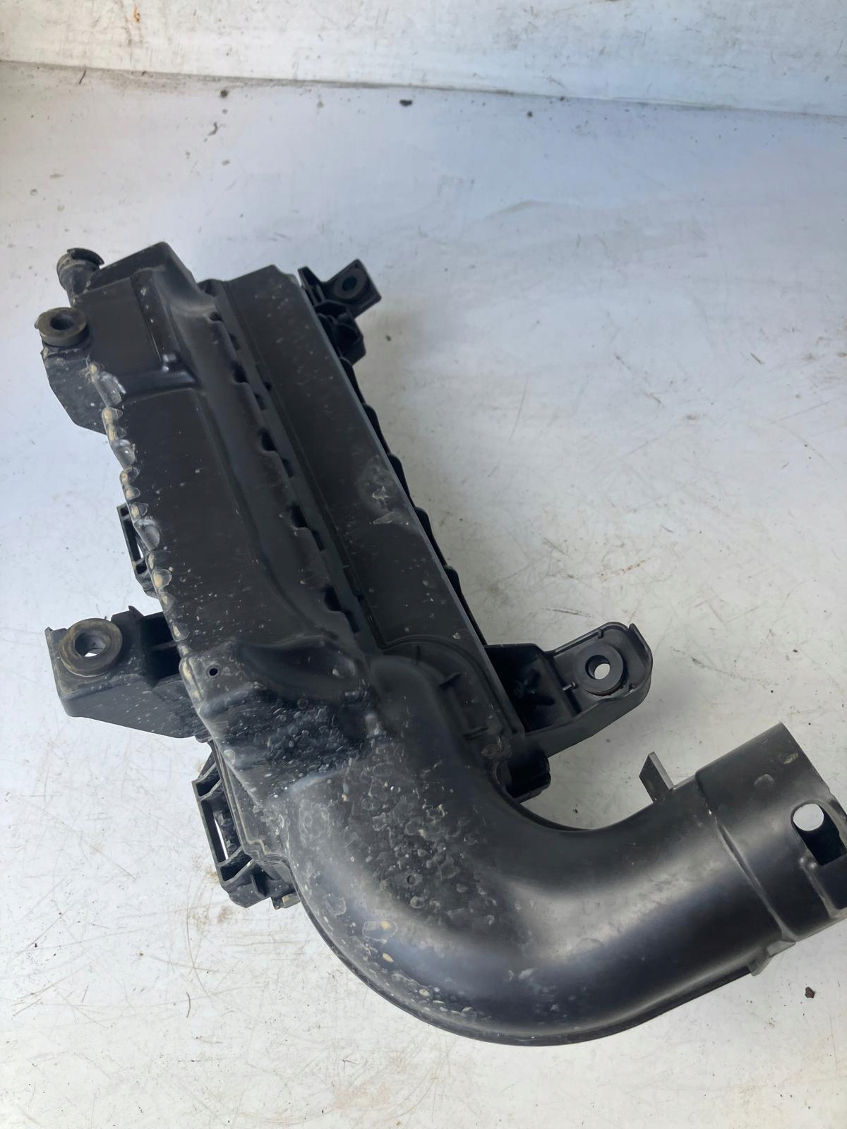 Gehäuse filter luft CITROEN PEUGEOT 1.2 THP 9812735680