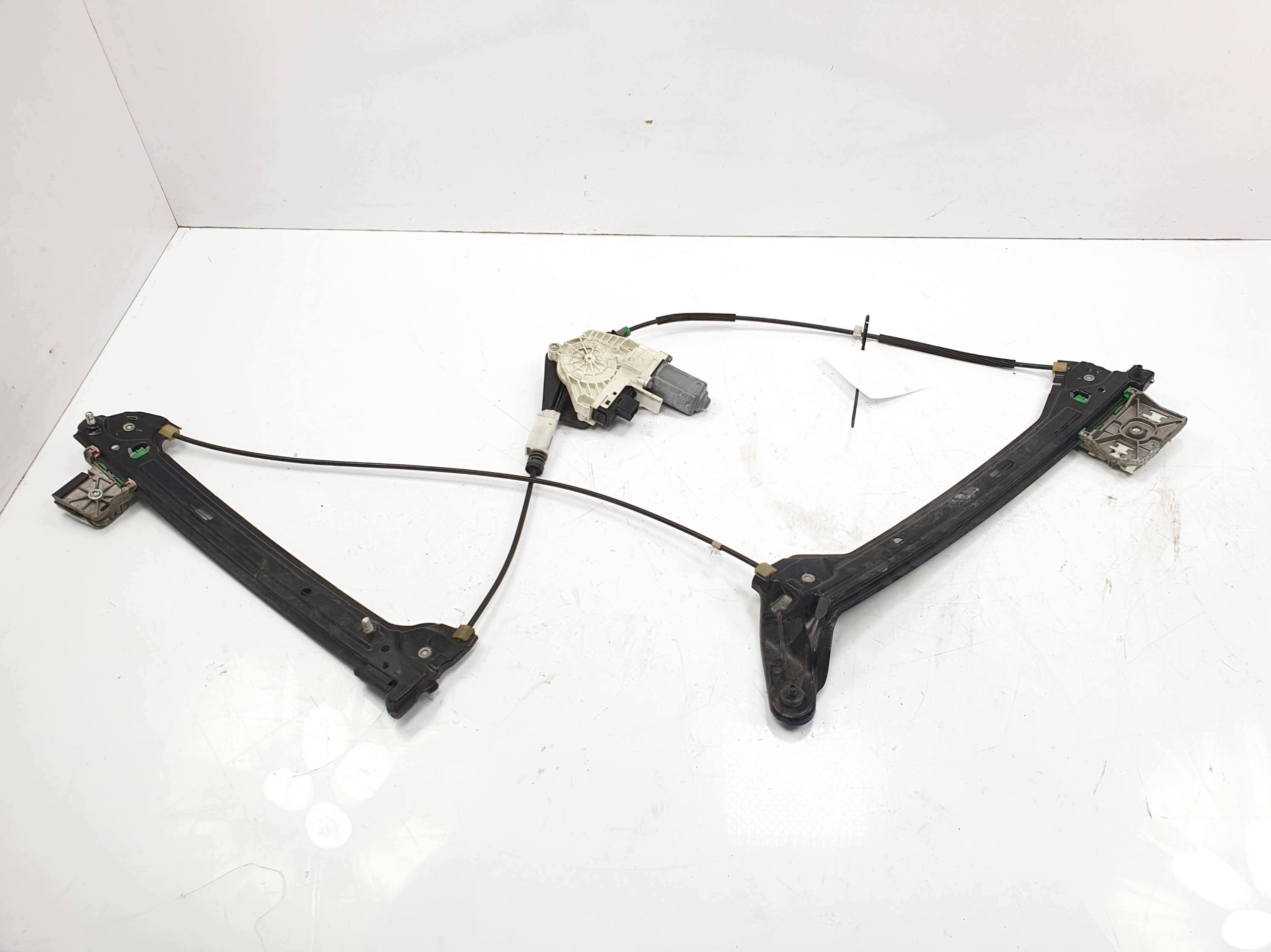 mini motor windows right front 982634-210 AUDI A5