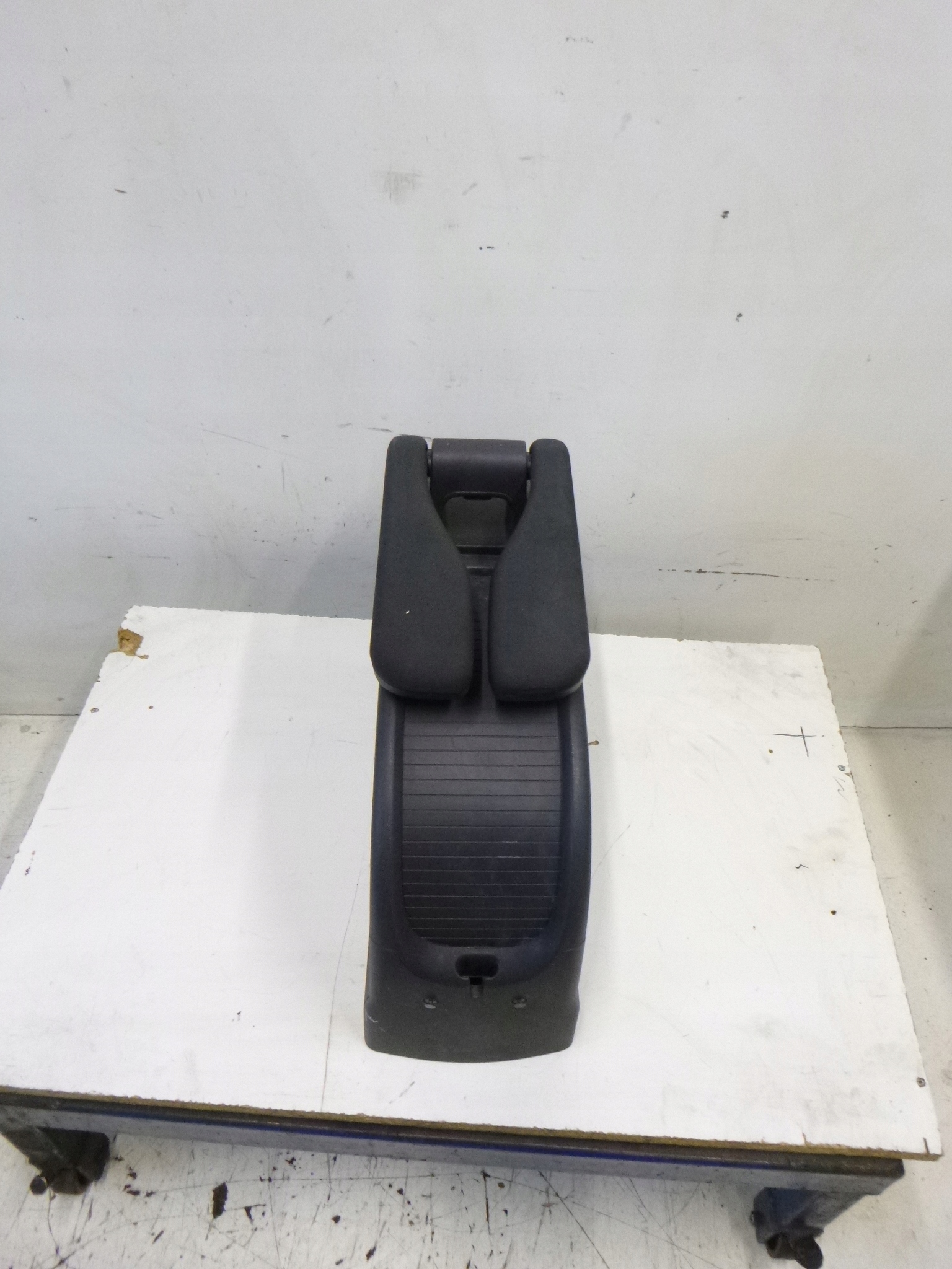 Podłokietnik Renault Scenic II 04r.