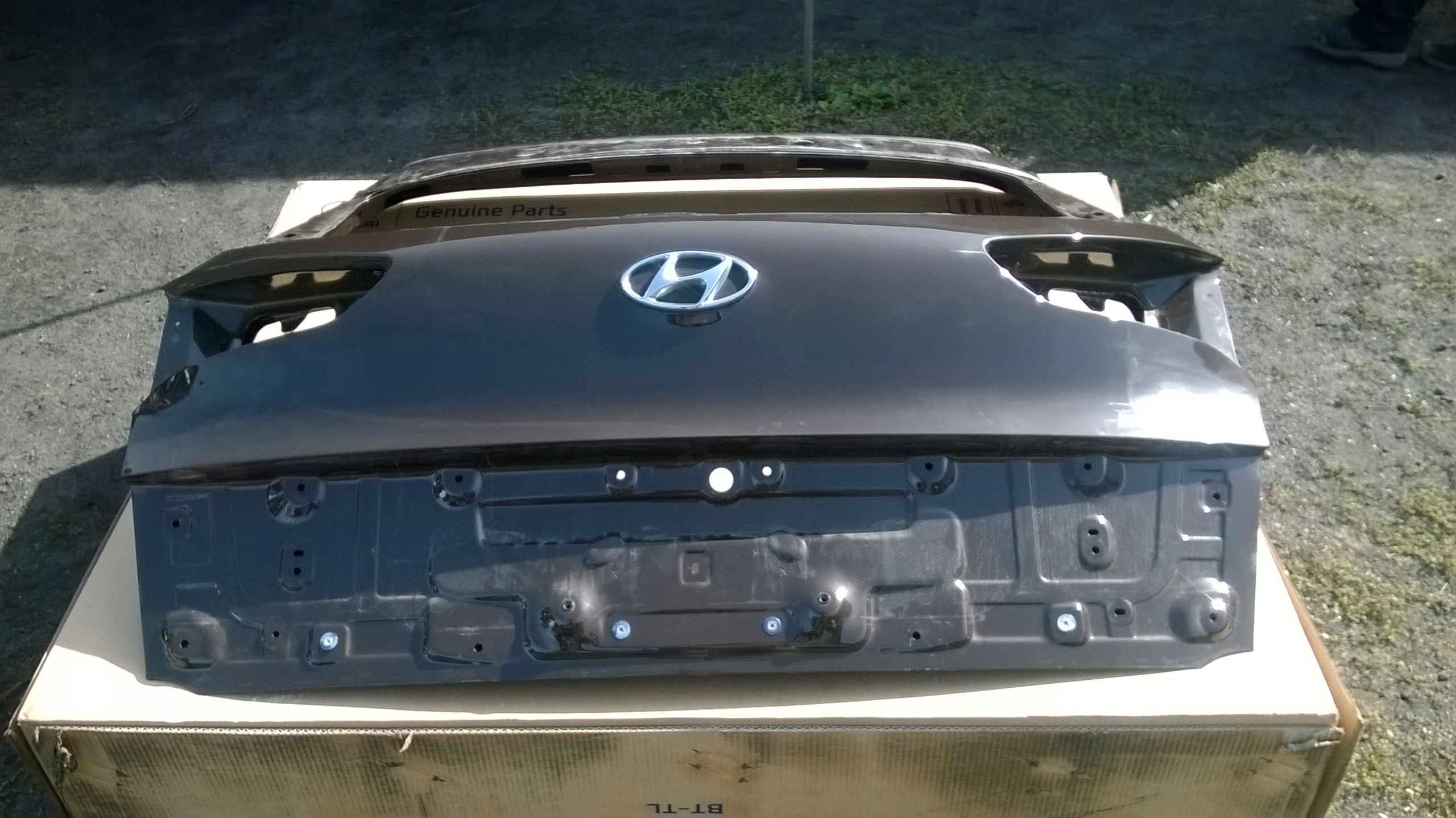 HYUNDAI TUCSON 2019-->> tylna klapa RB4