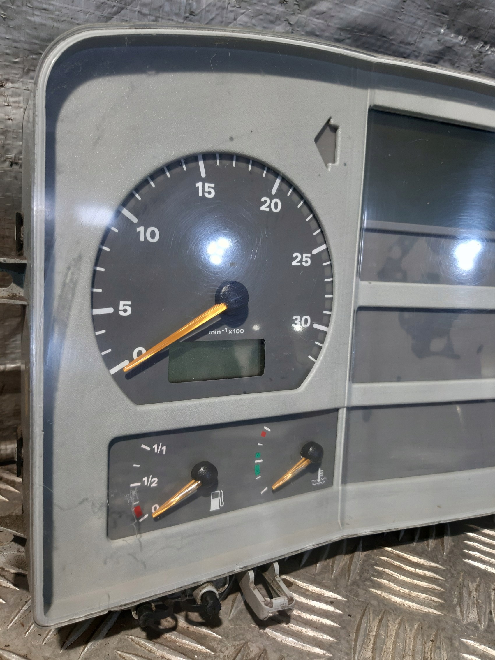 dials dials PREDKOSCIOMIERZ MAN OE 85 017 053
