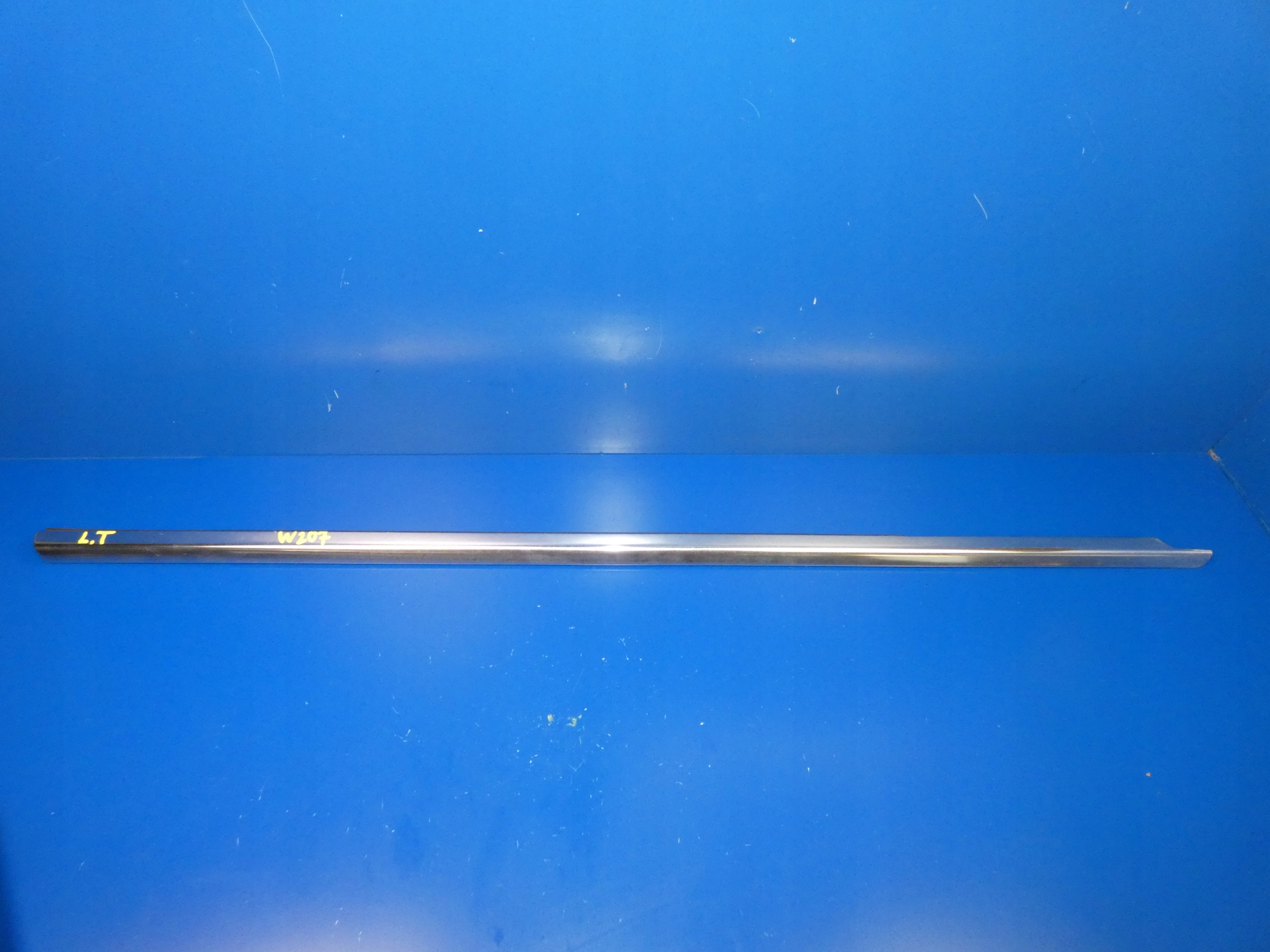 MERCEDES E W207 moulding windows left rear part CHROM