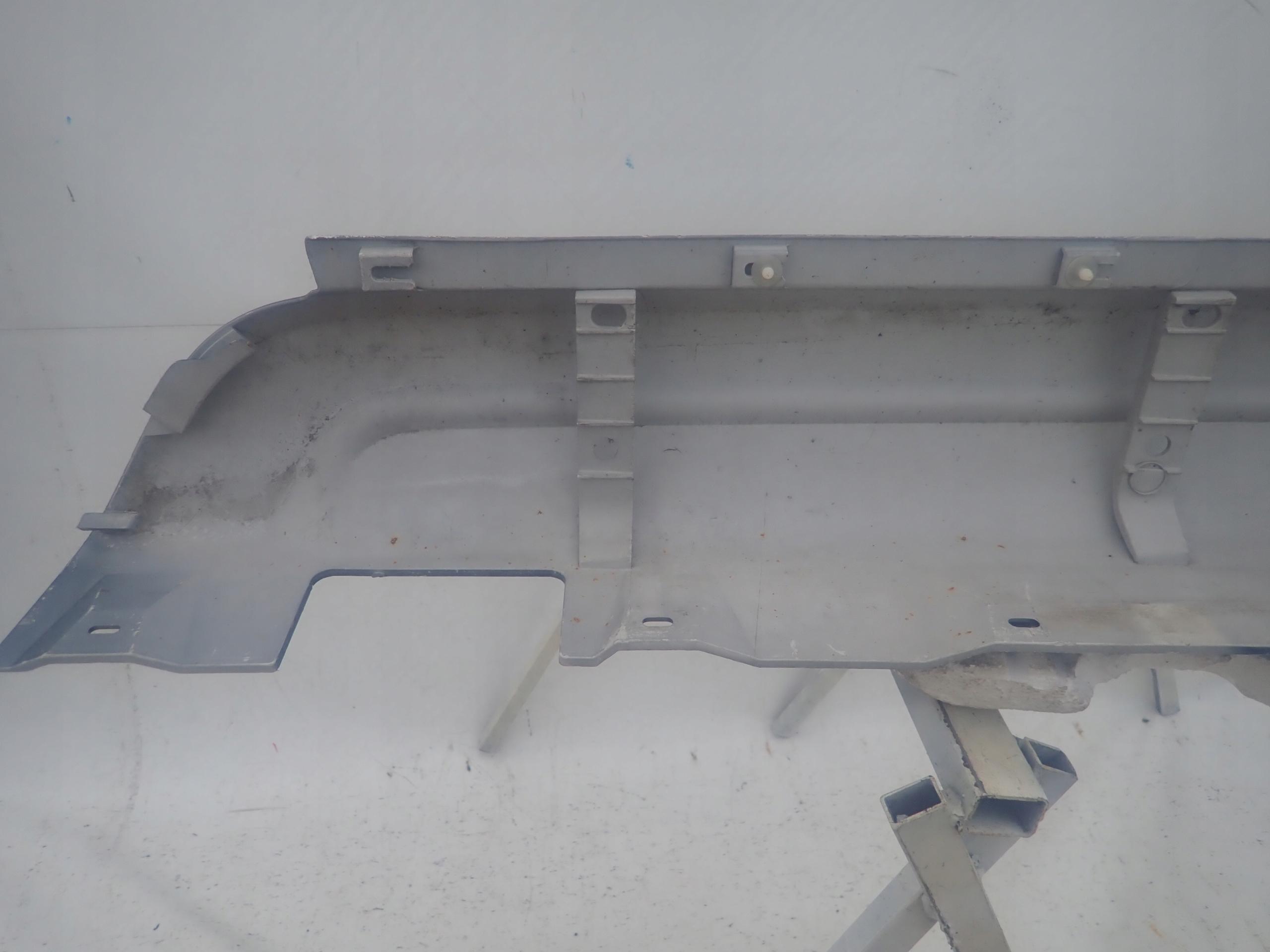 BMW X3 E83 m-packet LIFT threshold right moulding threshold