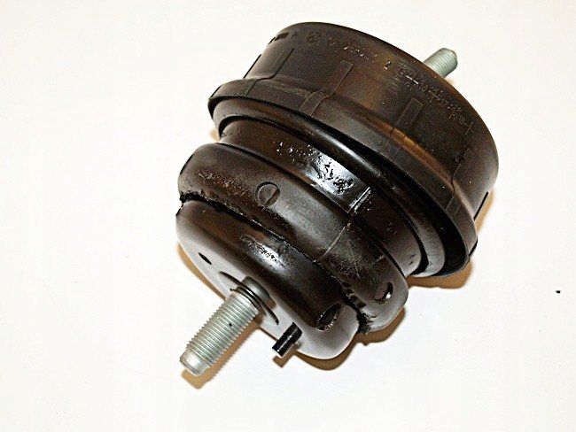 Poduszka silnika Genesis 3.8 09-2014