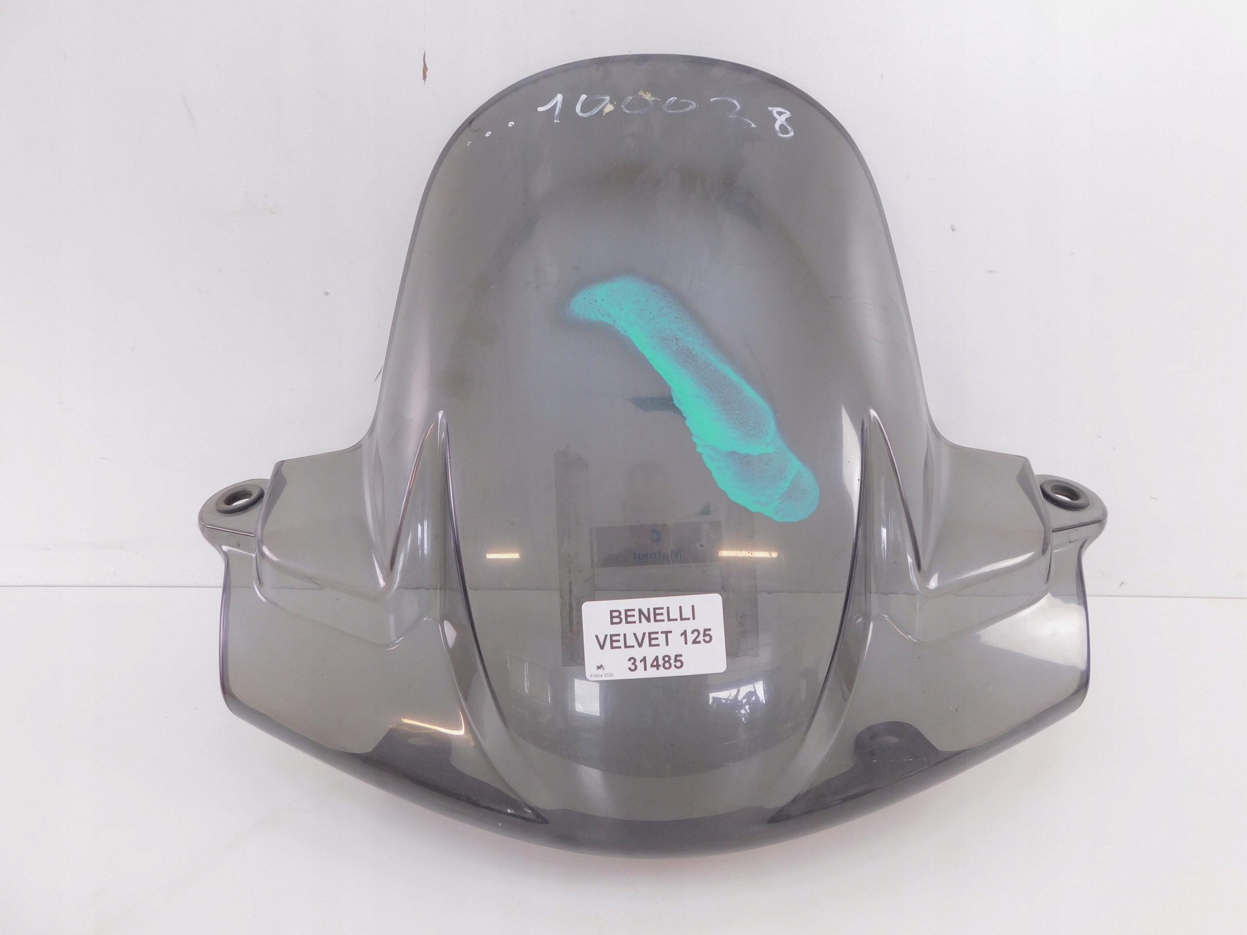 BENELLI VELVET 125 ветровое стекло переднее M1