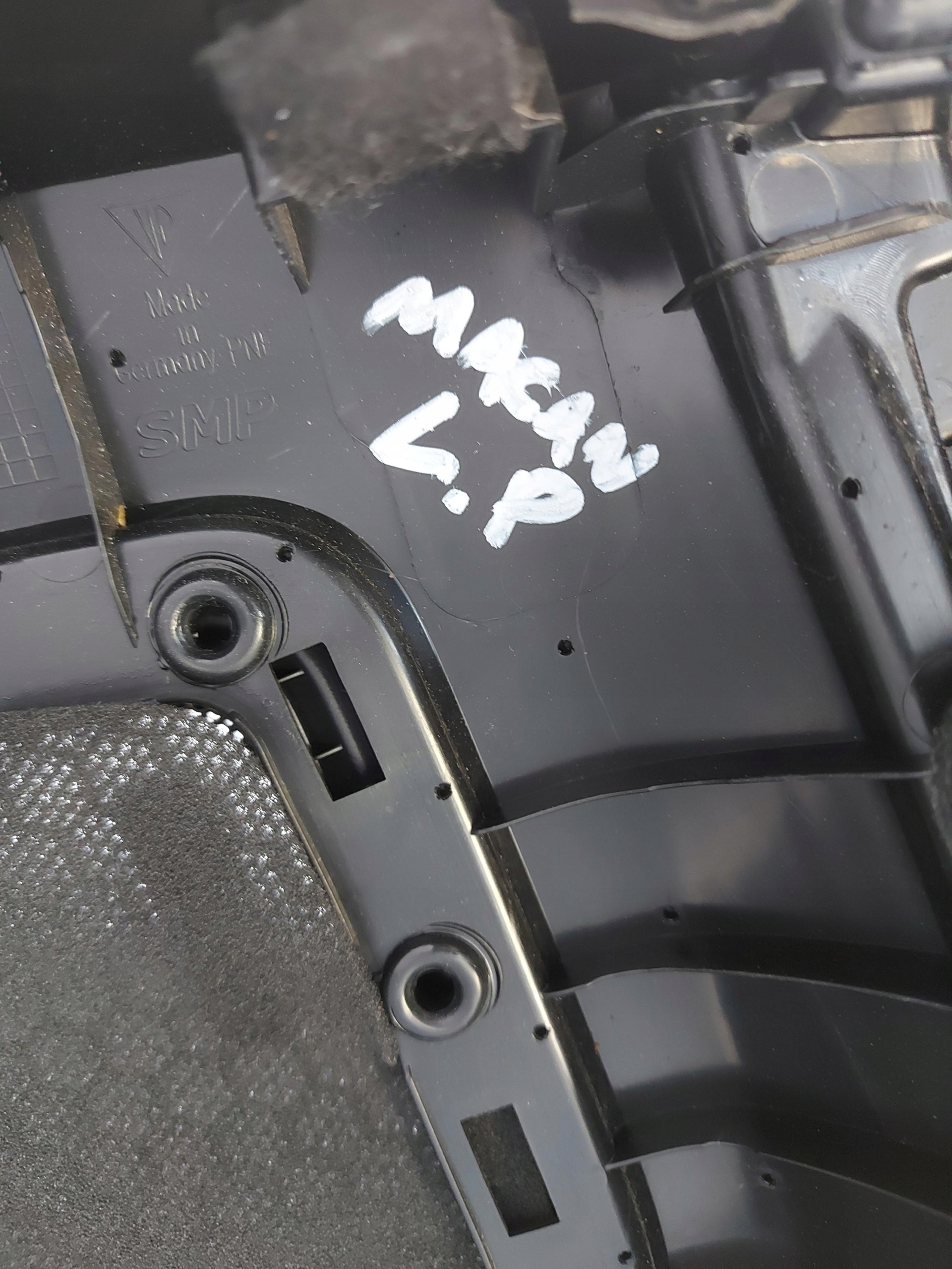 PORSCHE MACAN S 95B upholstery side door front left BOSE UK RHD