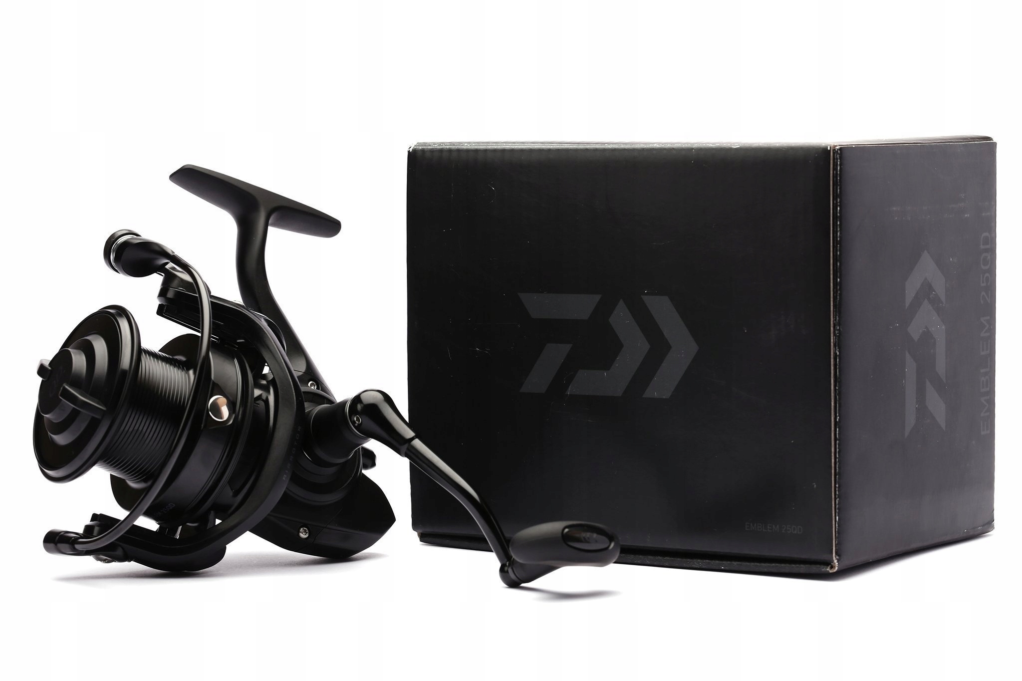 Kaprový Naviják Daiwa Emblem Br 25C Qd