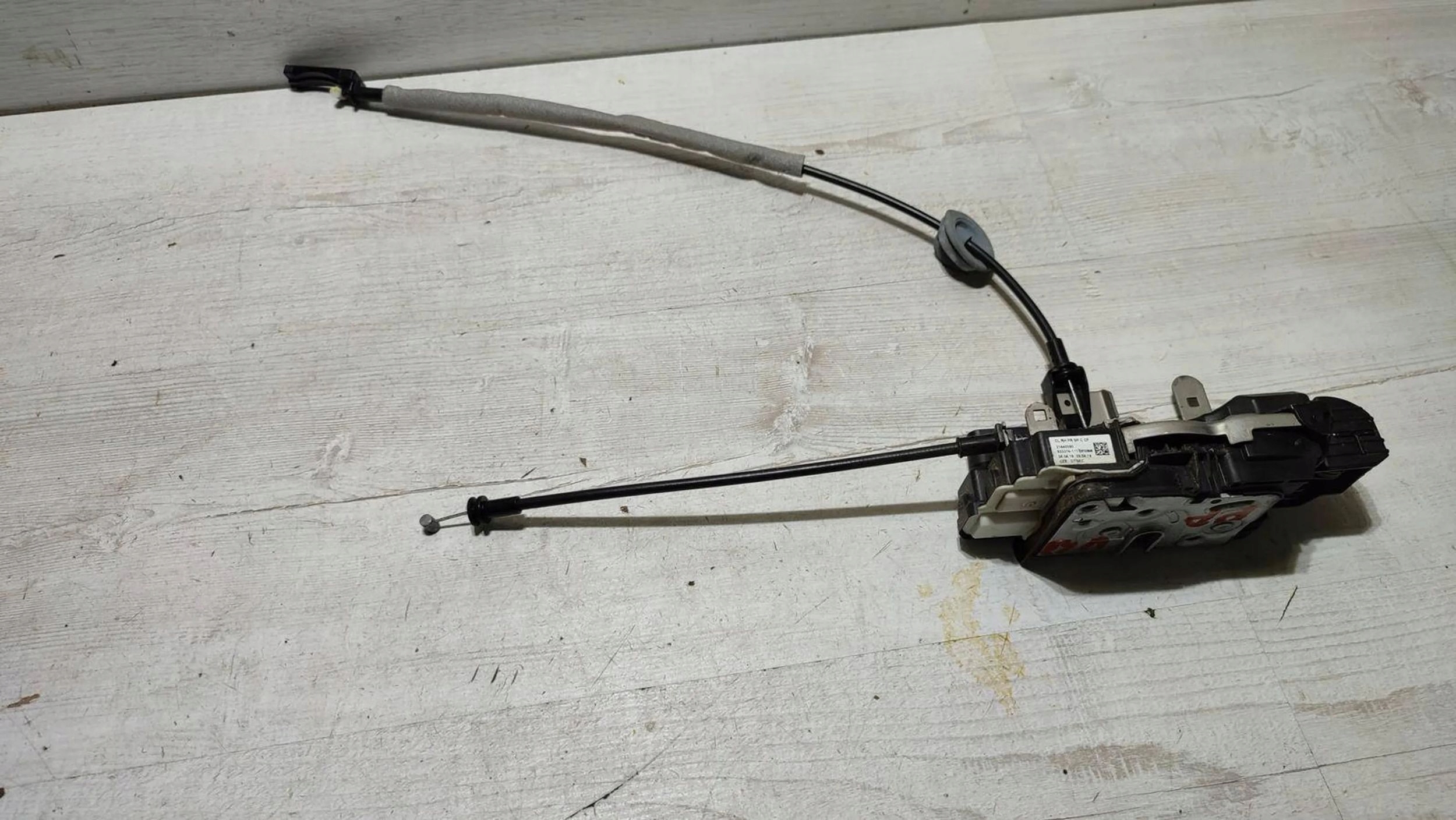 Volvo V40 2018 front side right lock door