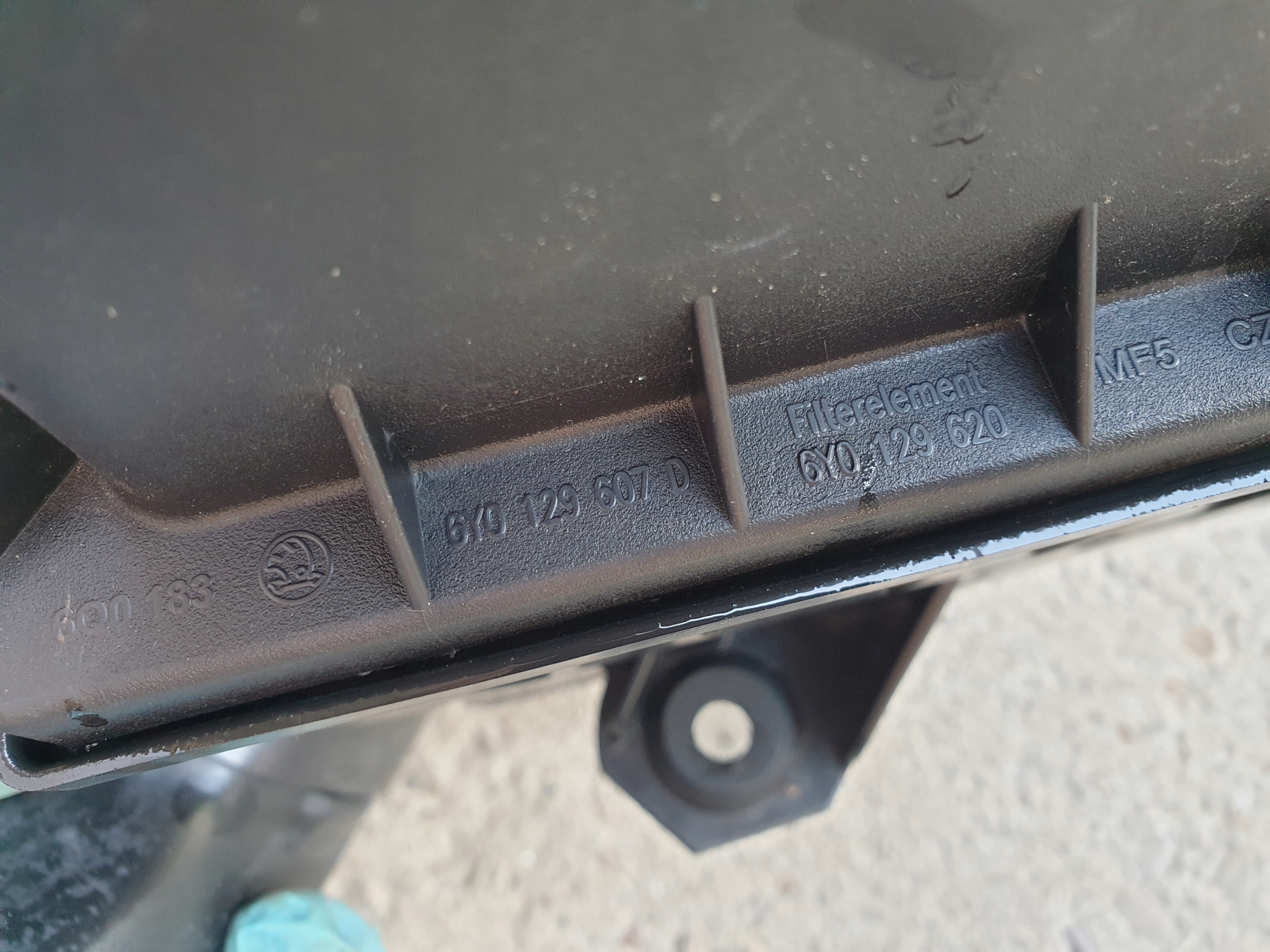 Gehäuse filter luft VW POLO 6R 2009- 1.2 Benzin 6Y0129607D