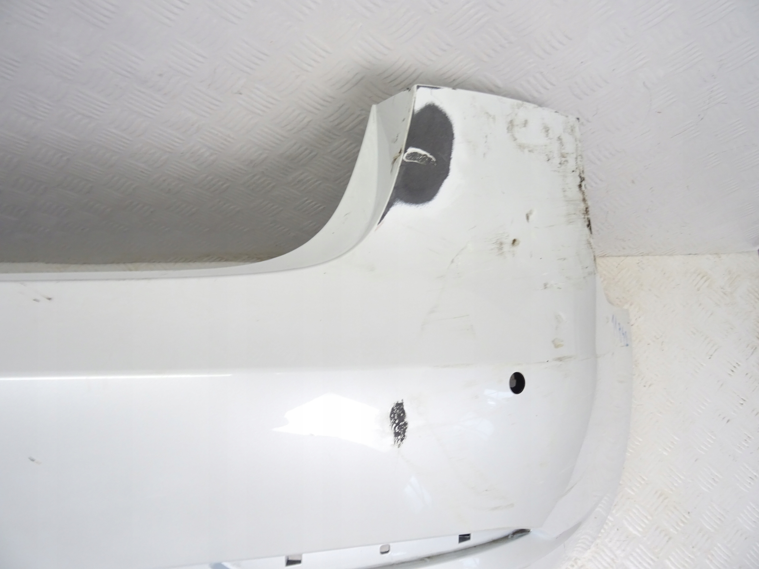 Tesla Model 3 Stoßstange heck hinten