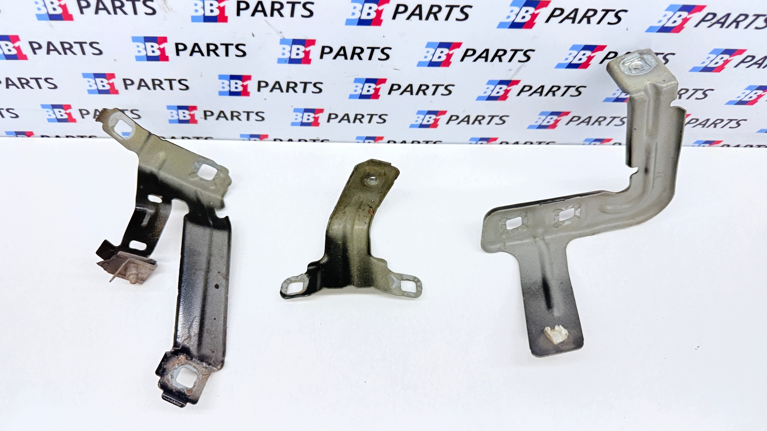BMW F20 console holder brackets left KPL 475 BLACK SAPPHIRE METALLIC