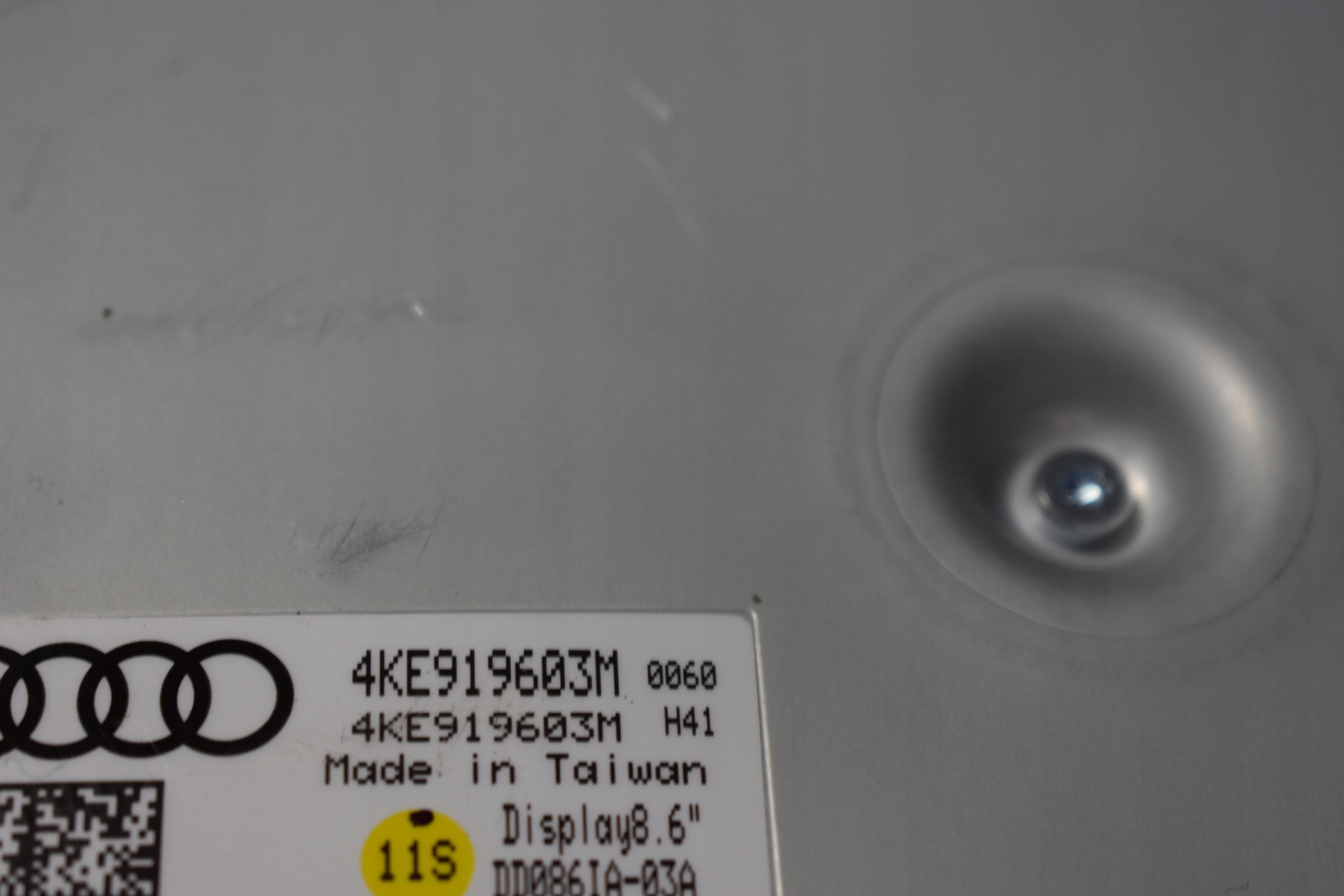 IDEALNY EKRAN Schermo LCD AUDI E-TRON 1 9