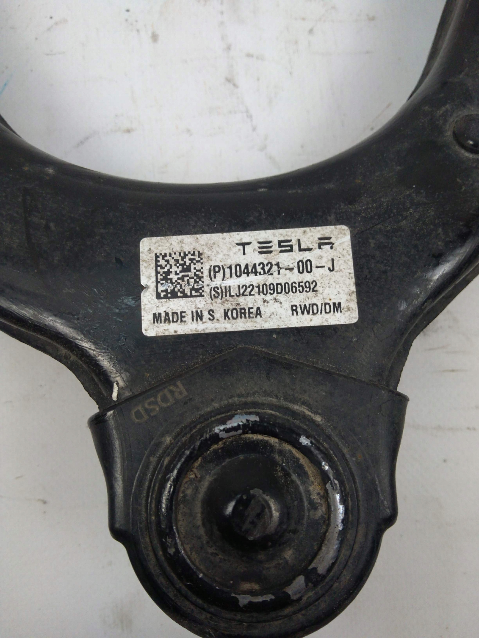 Tesla Model 3 arm left front 2019+