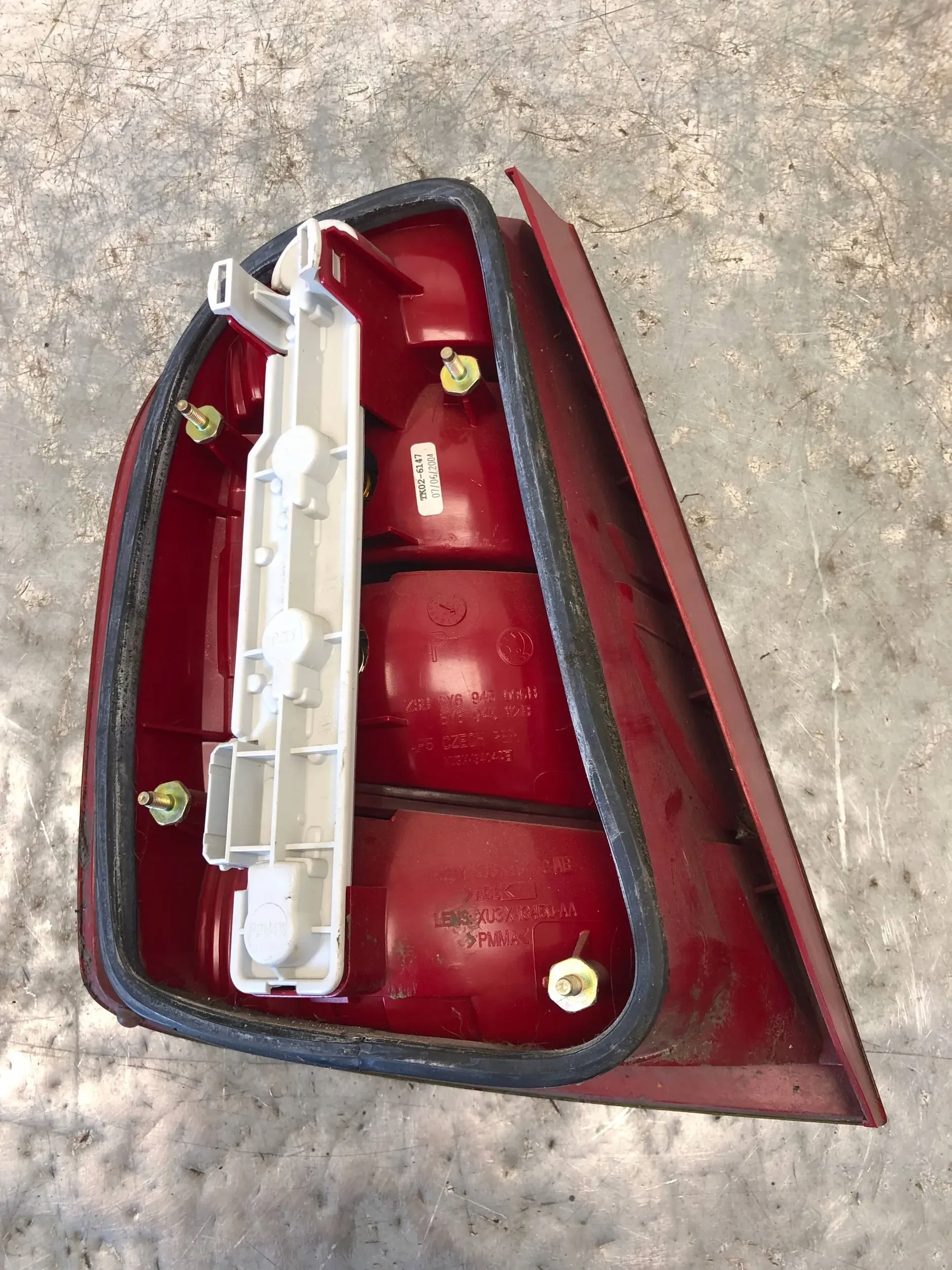 light right rear part SKODA FABIA and HB 5D 6Y6945112B